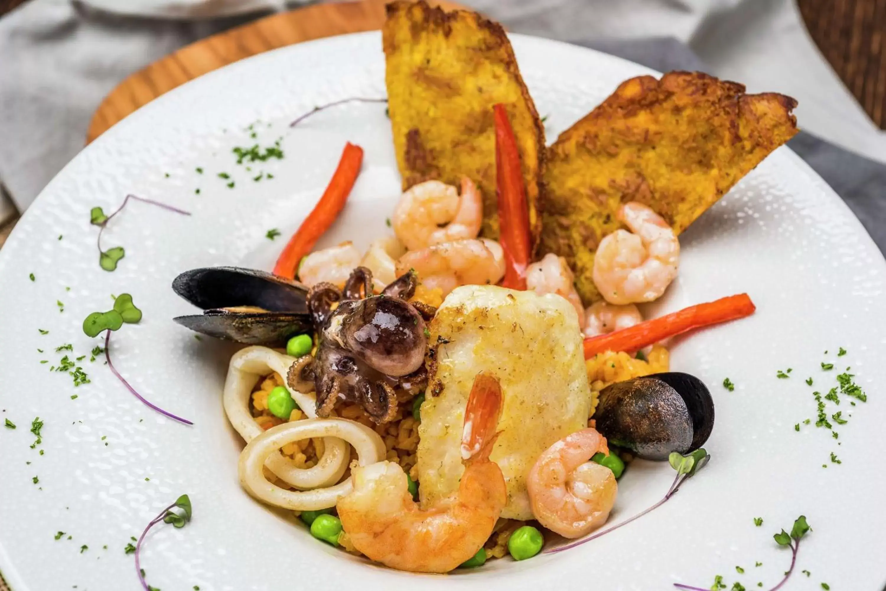 Restaurant/places to eat, Food in Embassy Suites by Hilton Bogotá - Rosales