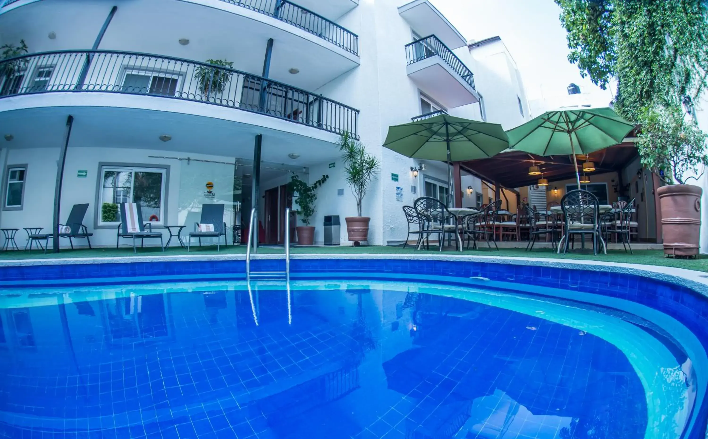 Swimming Pool in Del Marques Hotel and Suites