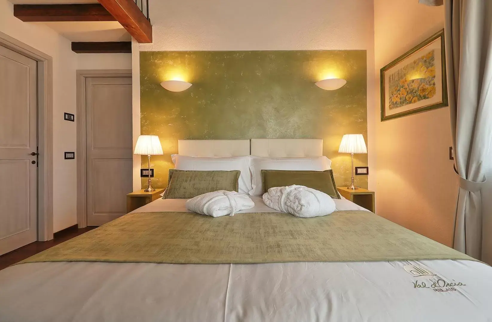 Bed in RELAIS VAL D'ORCIA