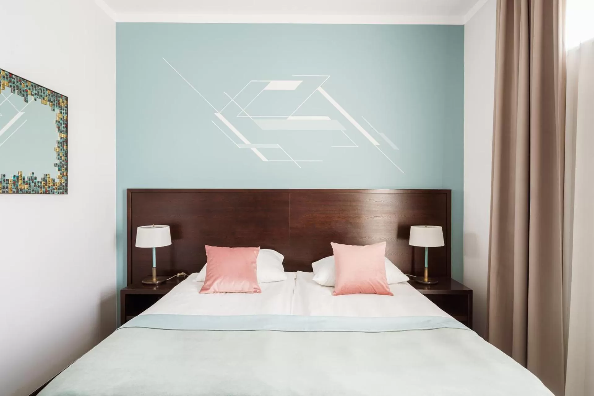 Photo of the whole room, Bed in Europeum Hotel