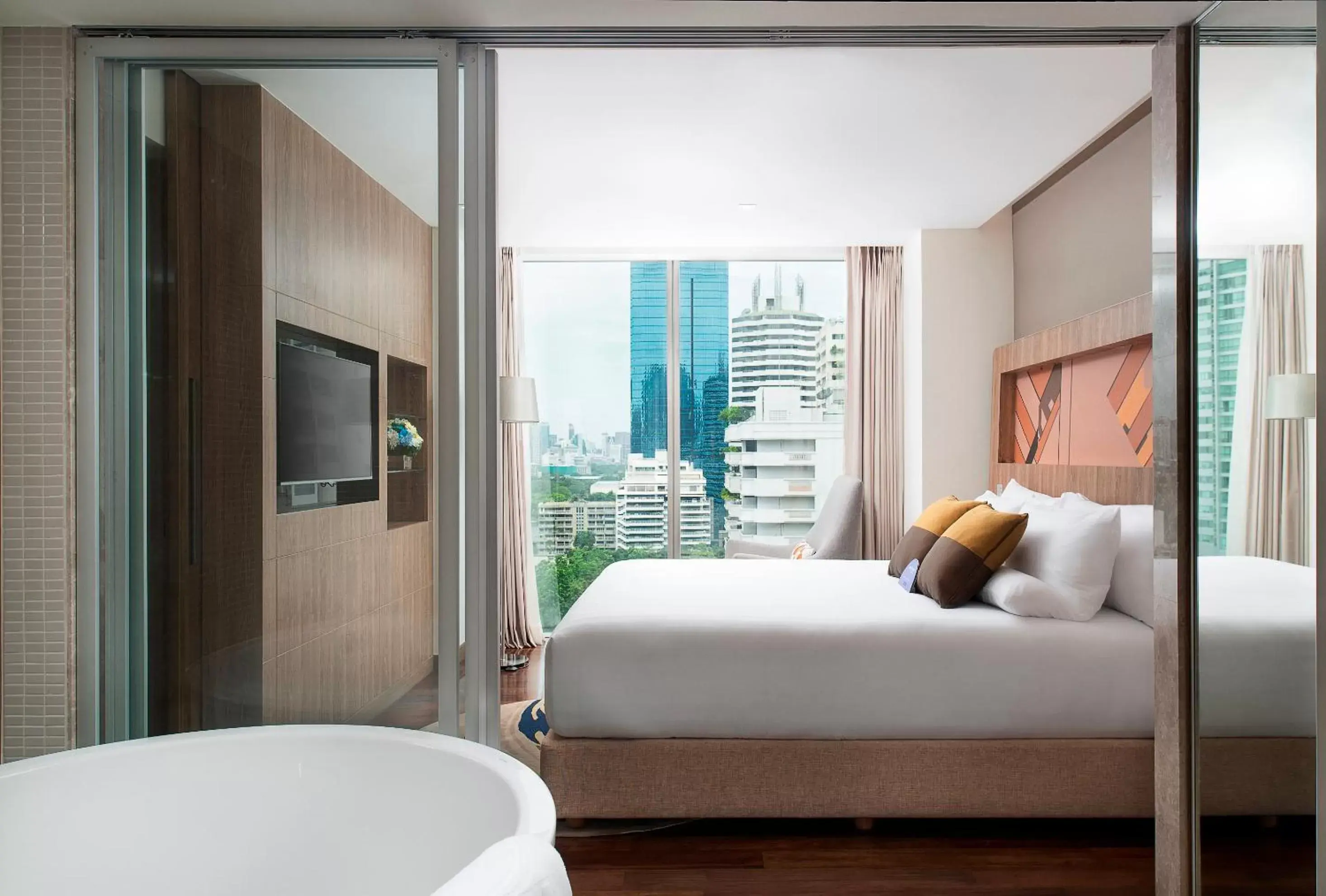 Executive Suite with King bed in Novotel Bangkok Sukhumvit 20