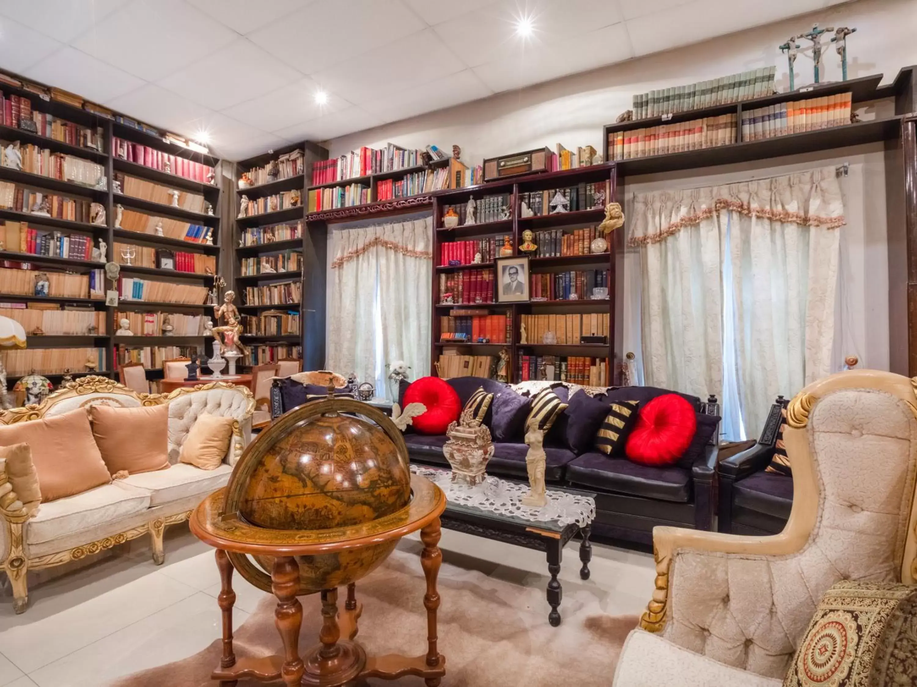 Library in Hotel Boutique Casa Garay