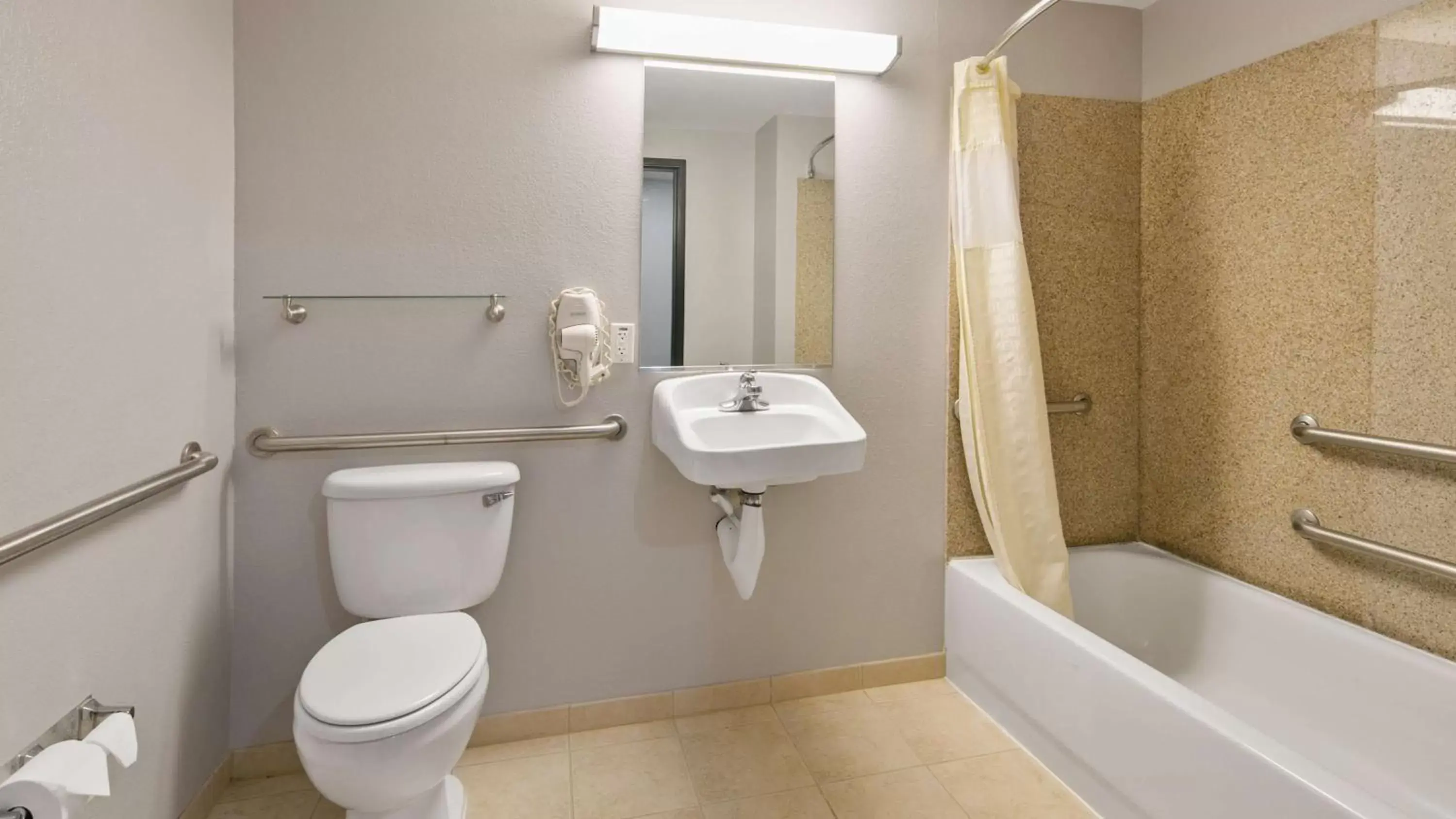 Photo of the whole room, Bathroom in Best Western Harker Heights Killeen
