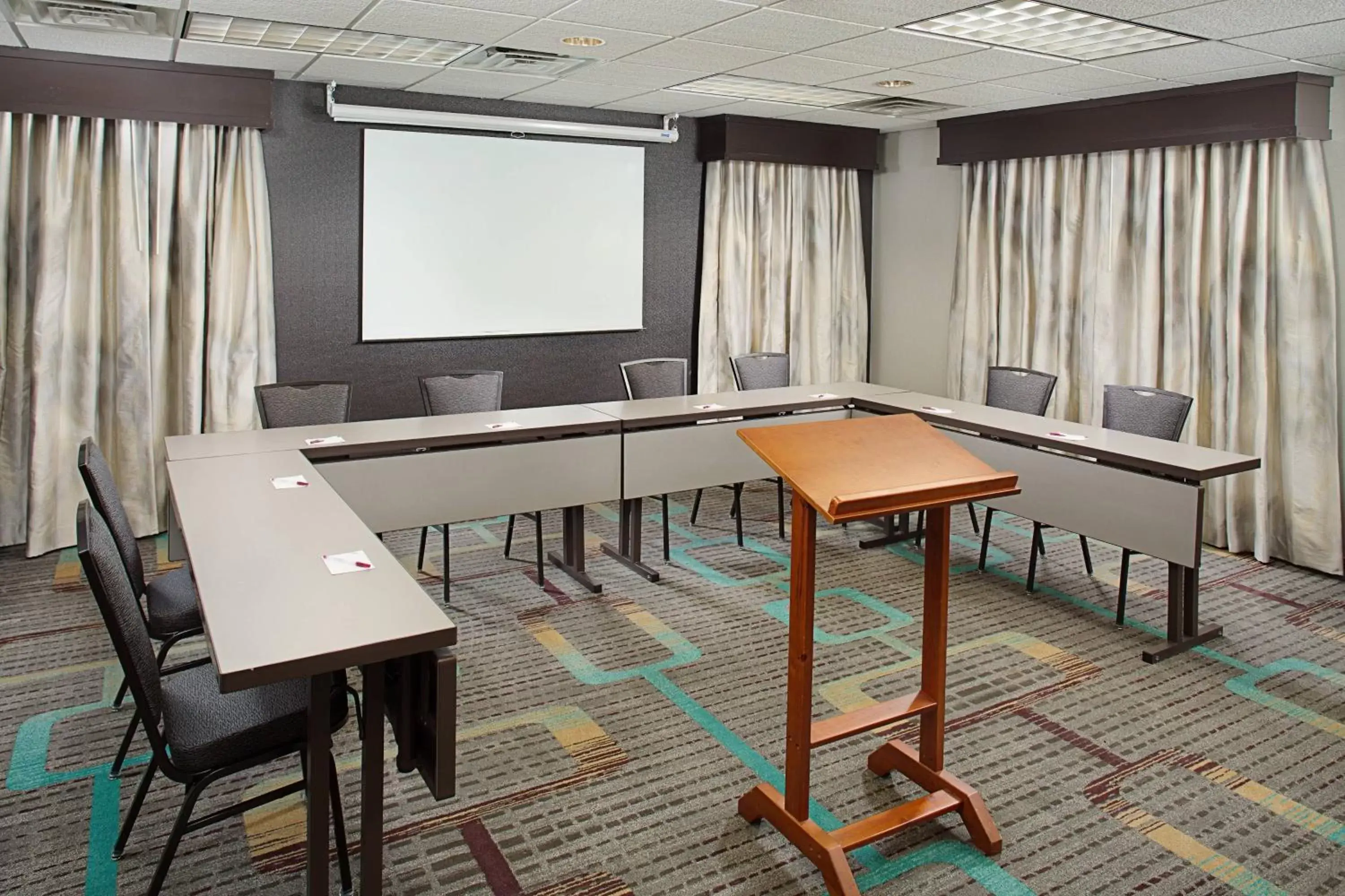 Meeting/conference room in Residence Inn Richmond Northwest