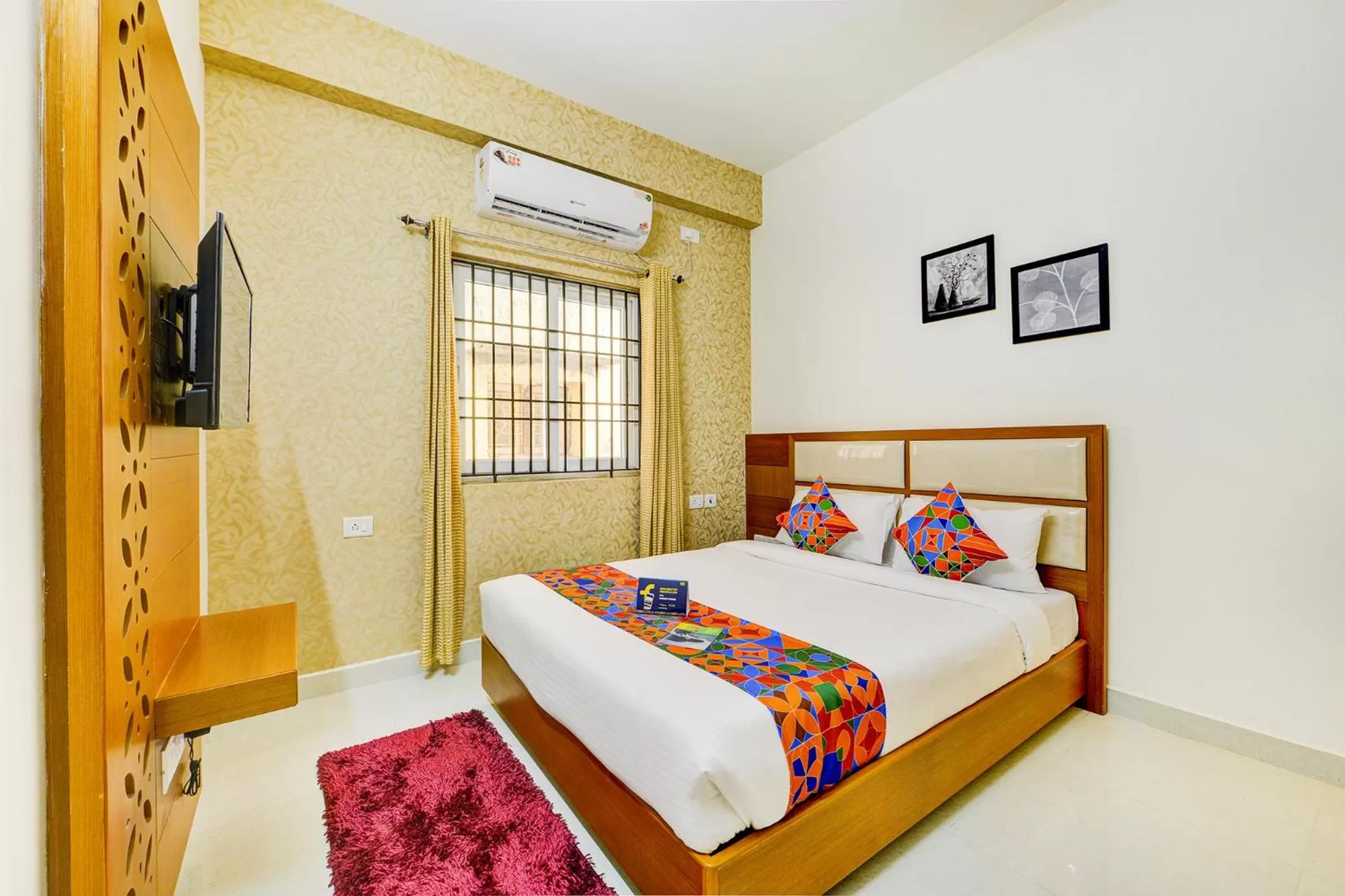 View (from property/room), Bed in FabHotel Sky Bay Residency - Near Kodambakkam Railway Station