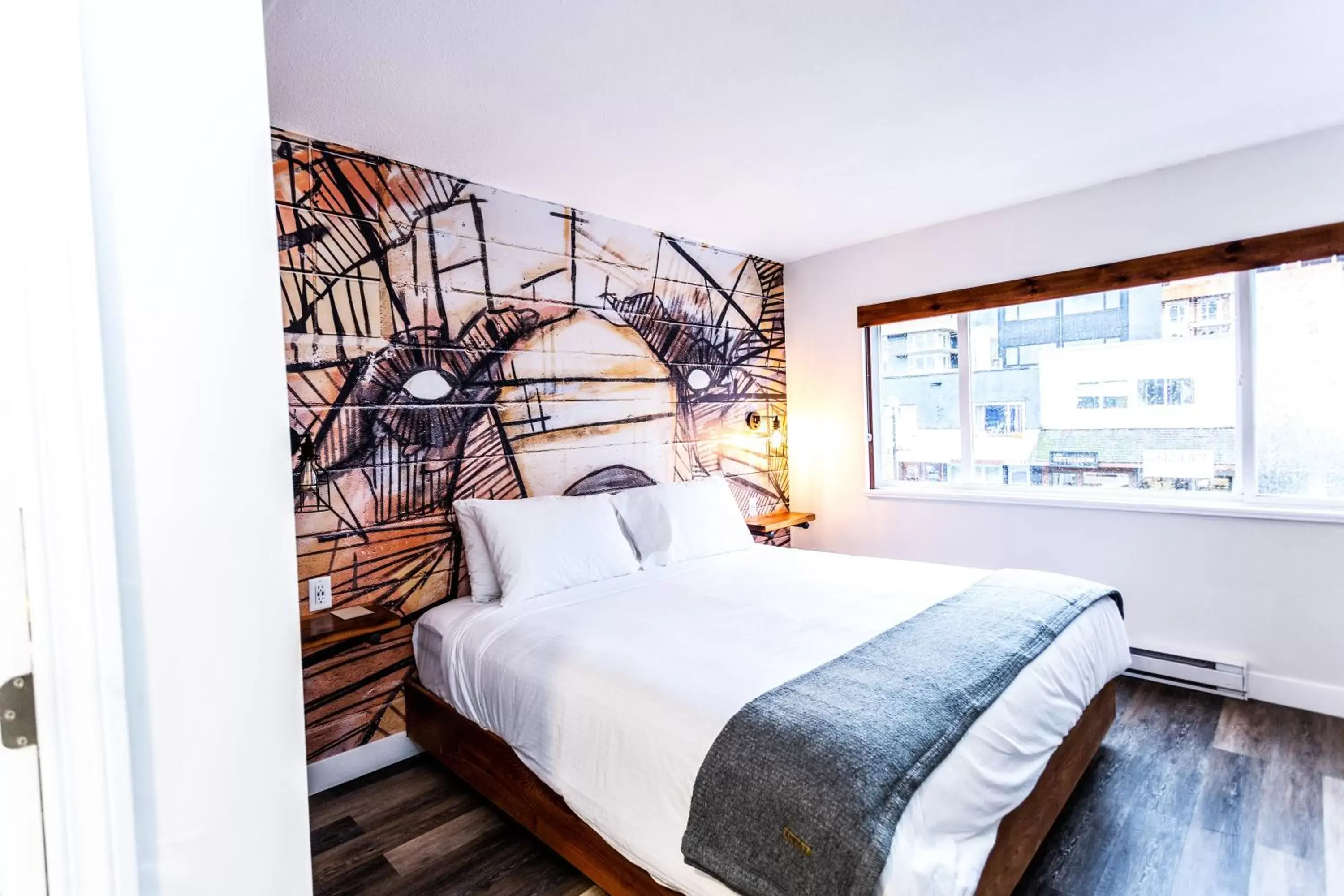Photo of the whole room, Bed in Crash Hotel Squamish