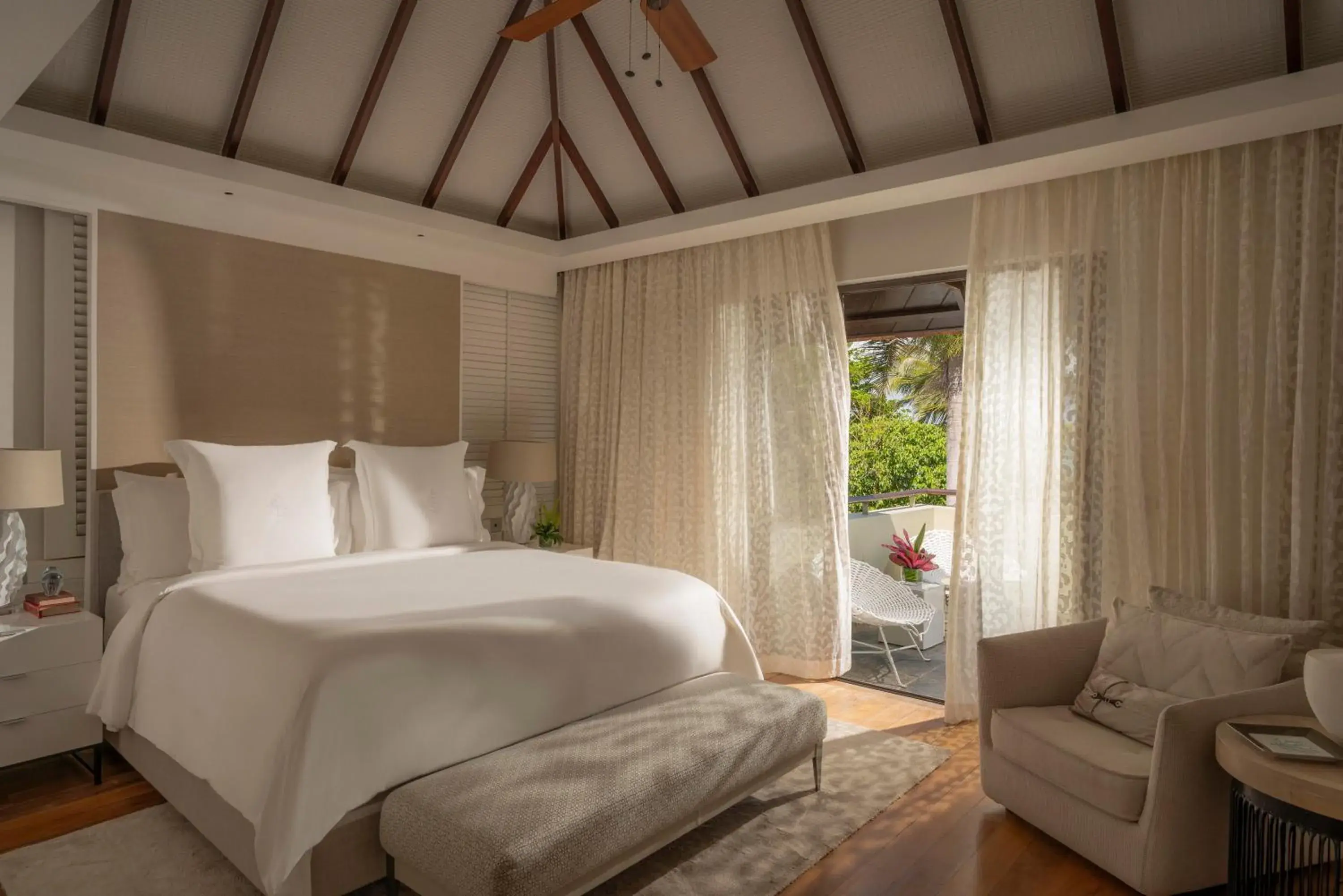 Bed in Four Seasons Resort Mauritius at Anahita