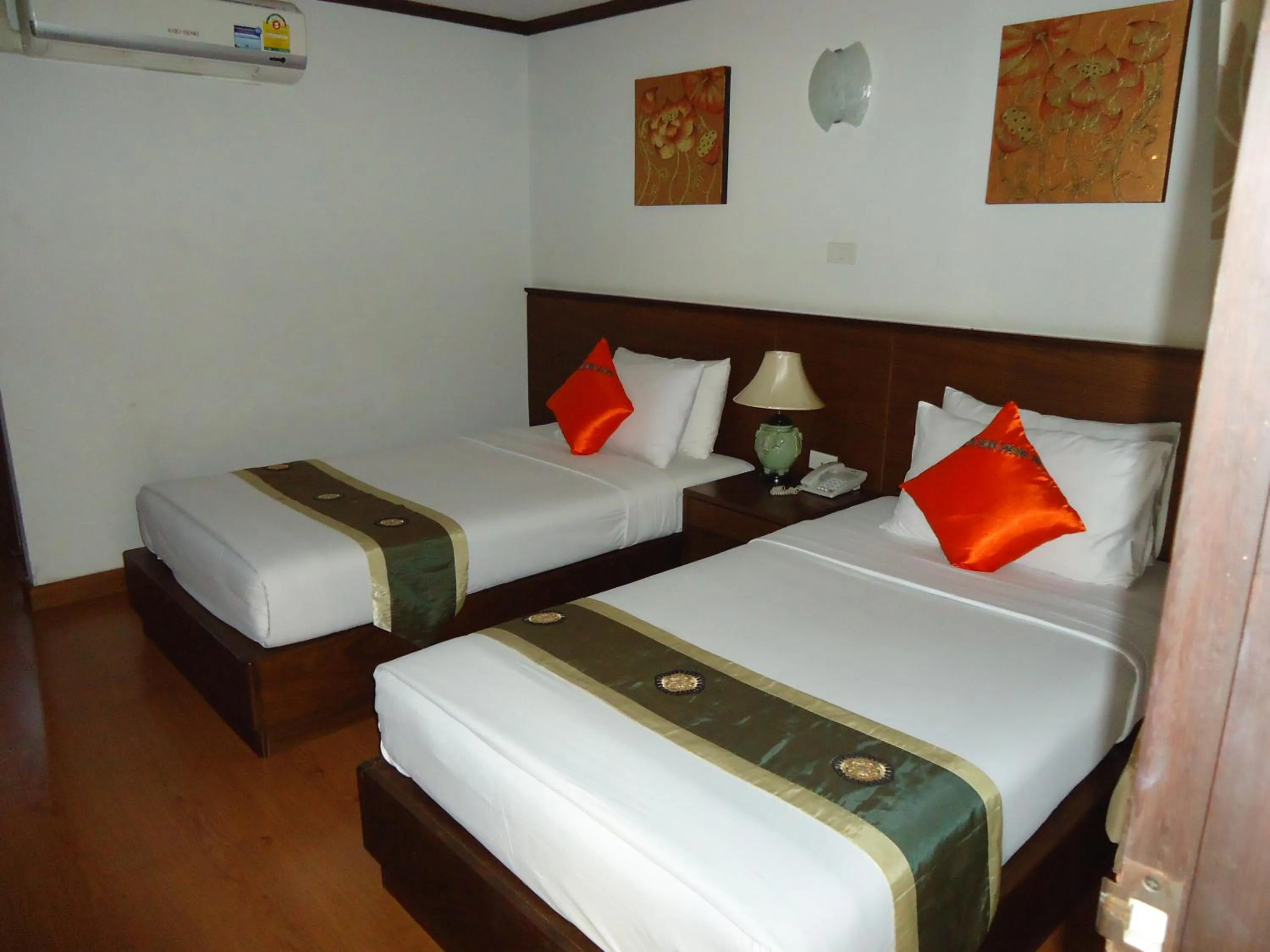 Bedroom, Bed in Top North Hotel