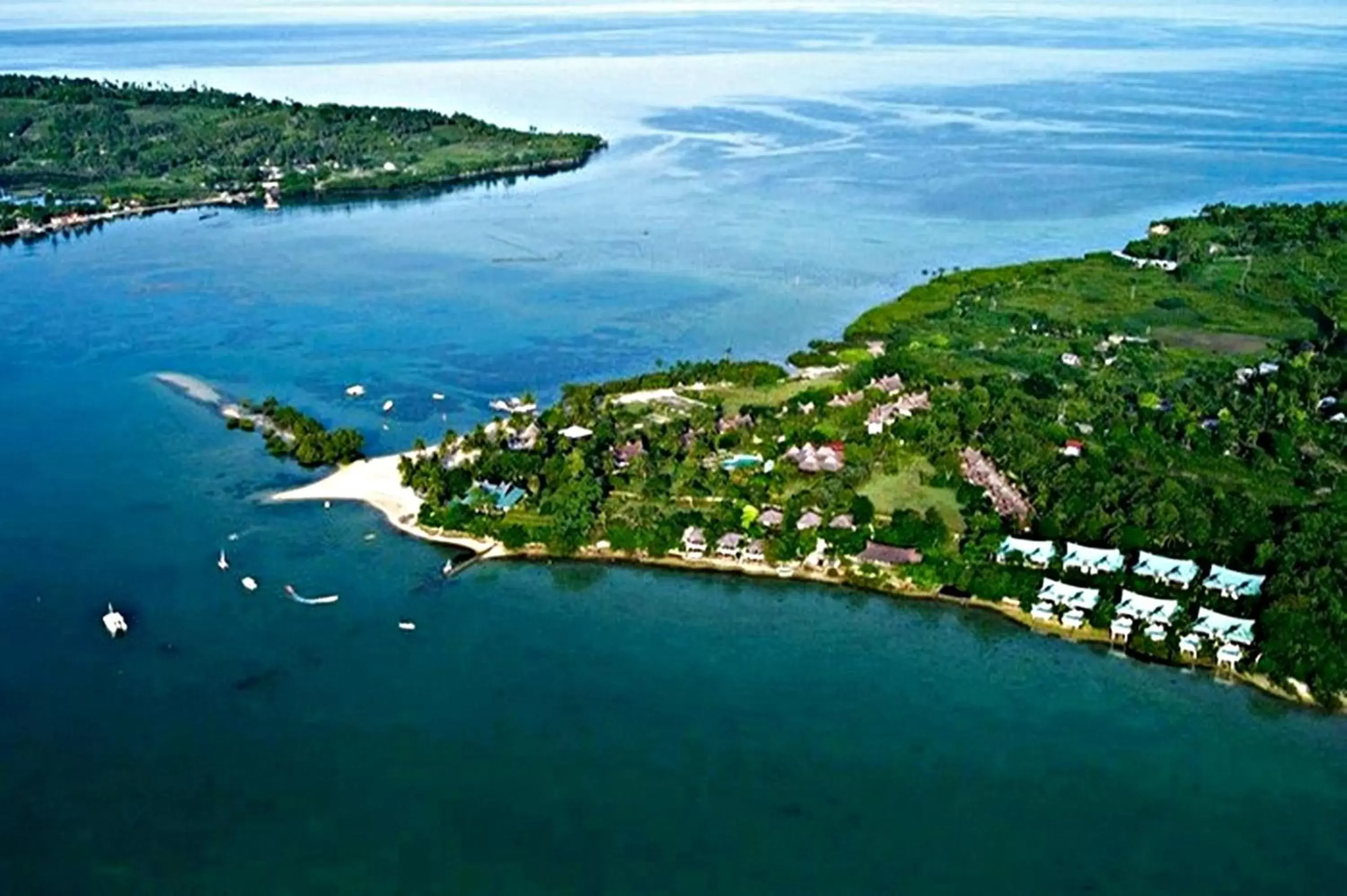 Bird's eye view, Bird's-eye View in Badian Island Wellness Resort