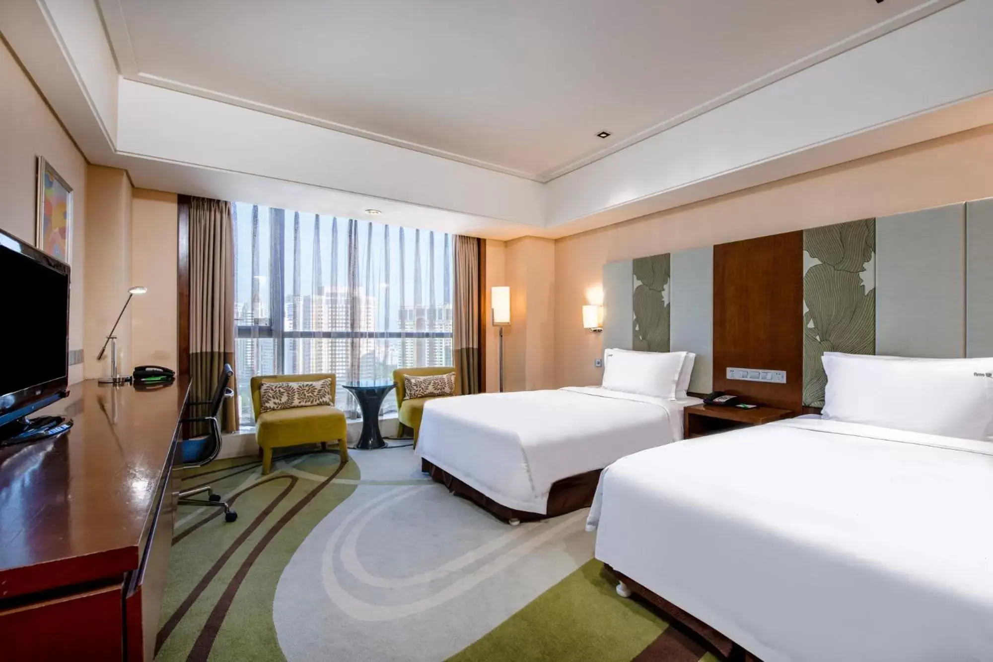 Bedroom in Holiday Inn Qingdao City Center, an IHG Hotel - Shopping MALL