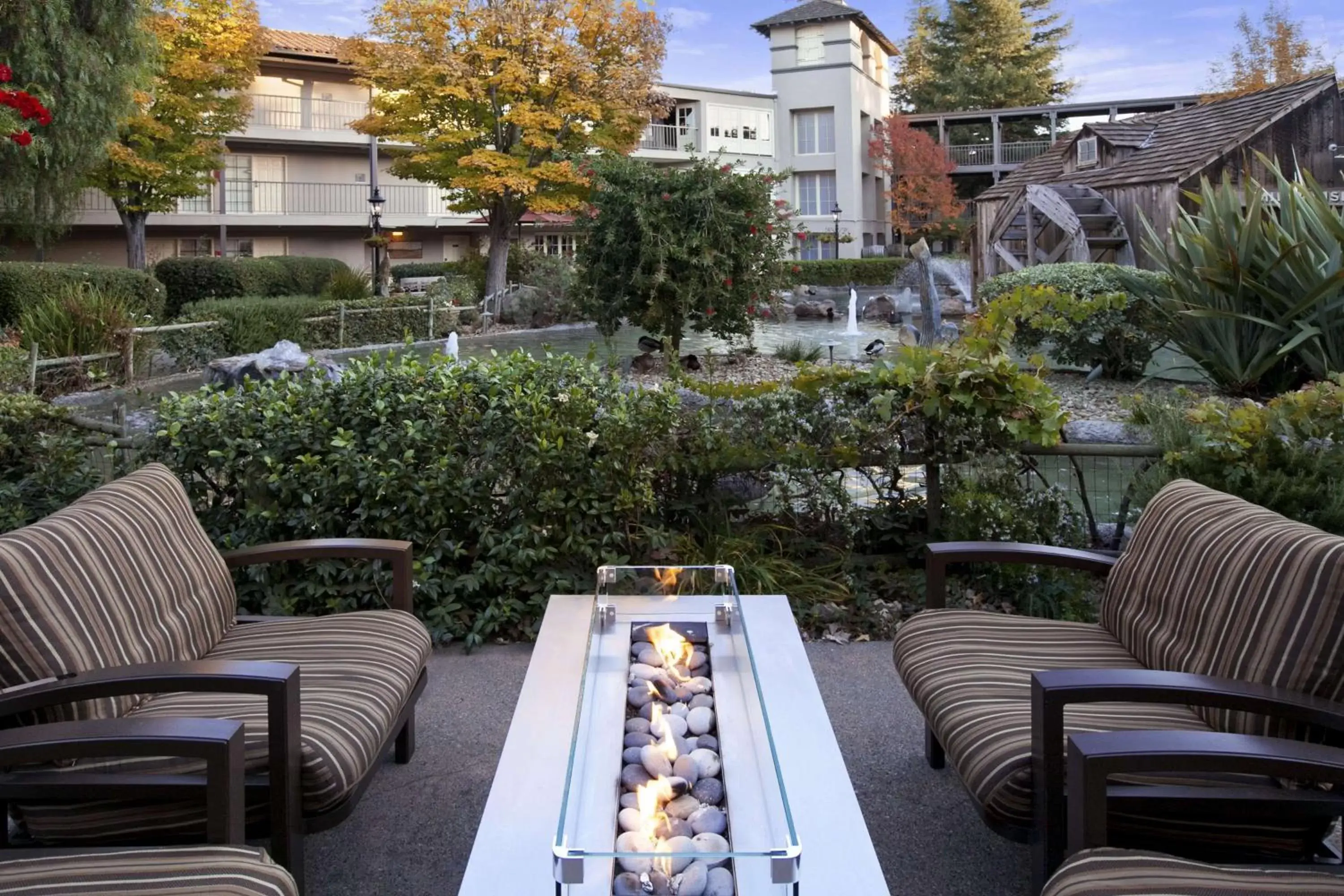 Patio in Embassy Suites by Hilton Napa Valley