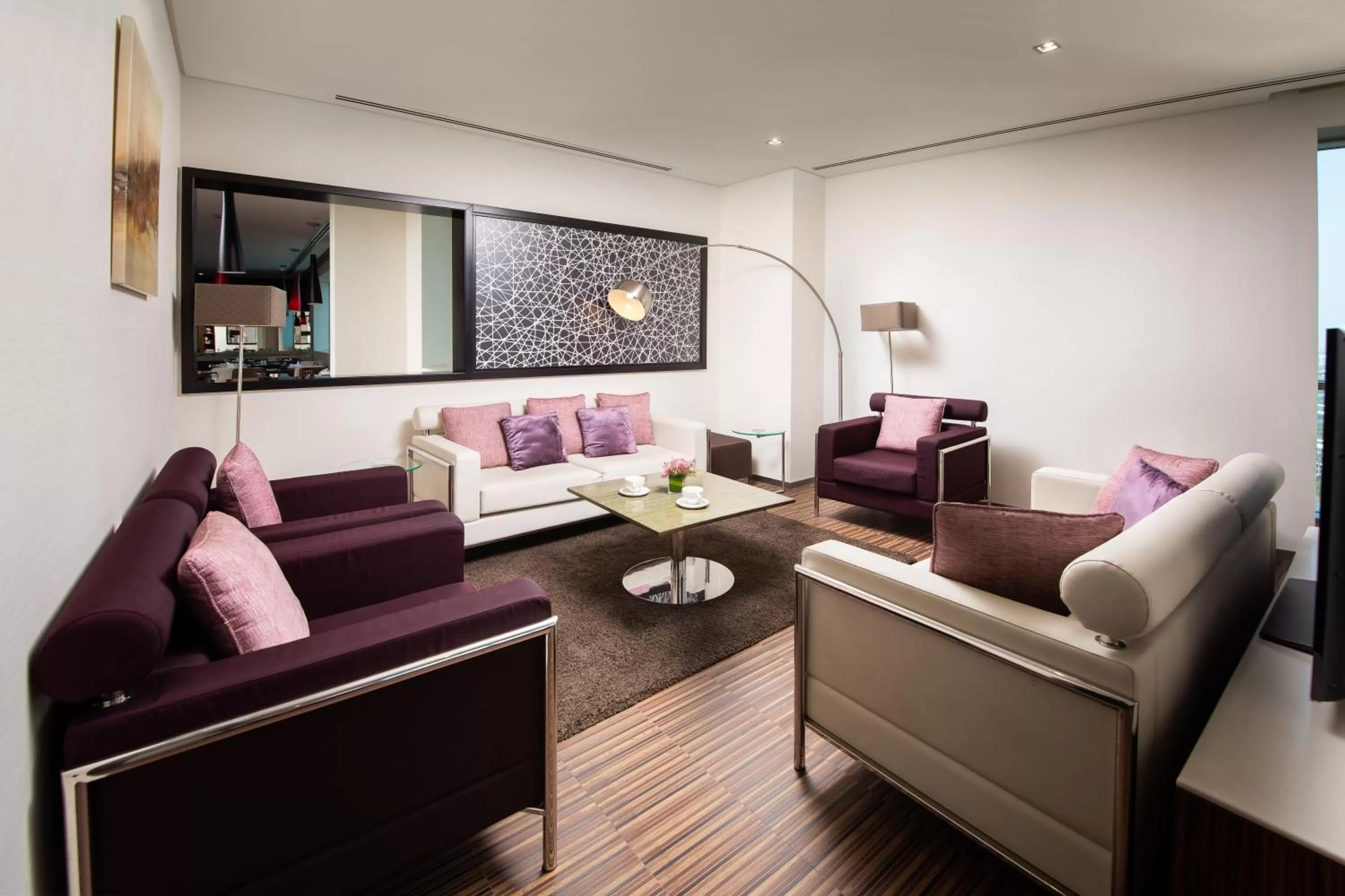 Lounge or bar in Pullman Dubai Jumeirah Lakes Towers