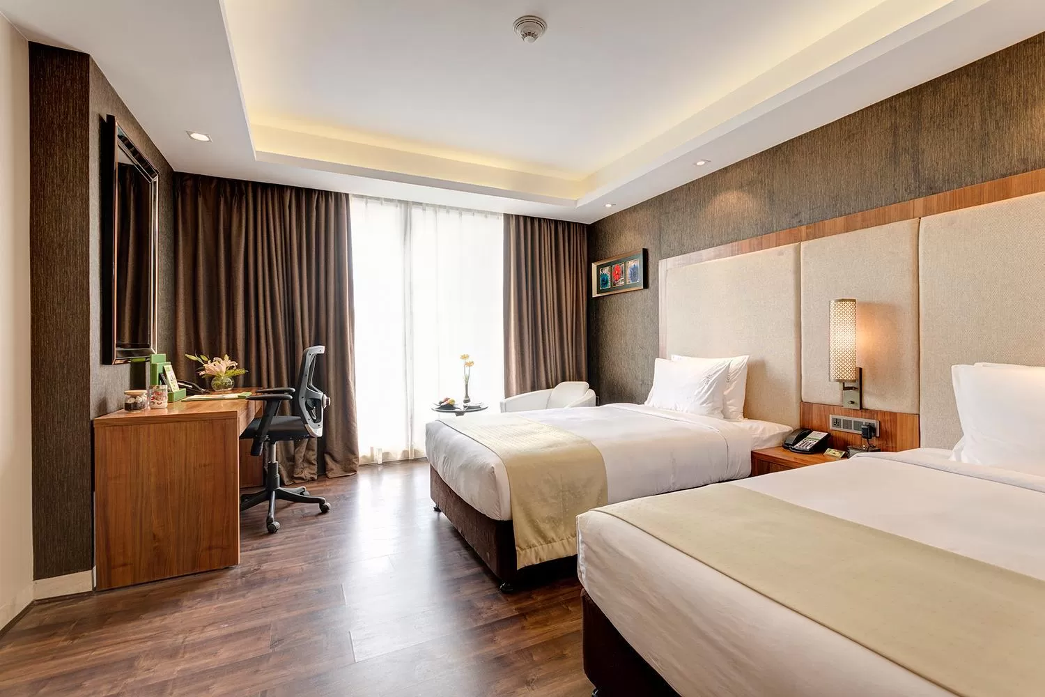 Bathroom, Bed in Holiday Inn Kolkata Airport by IHG