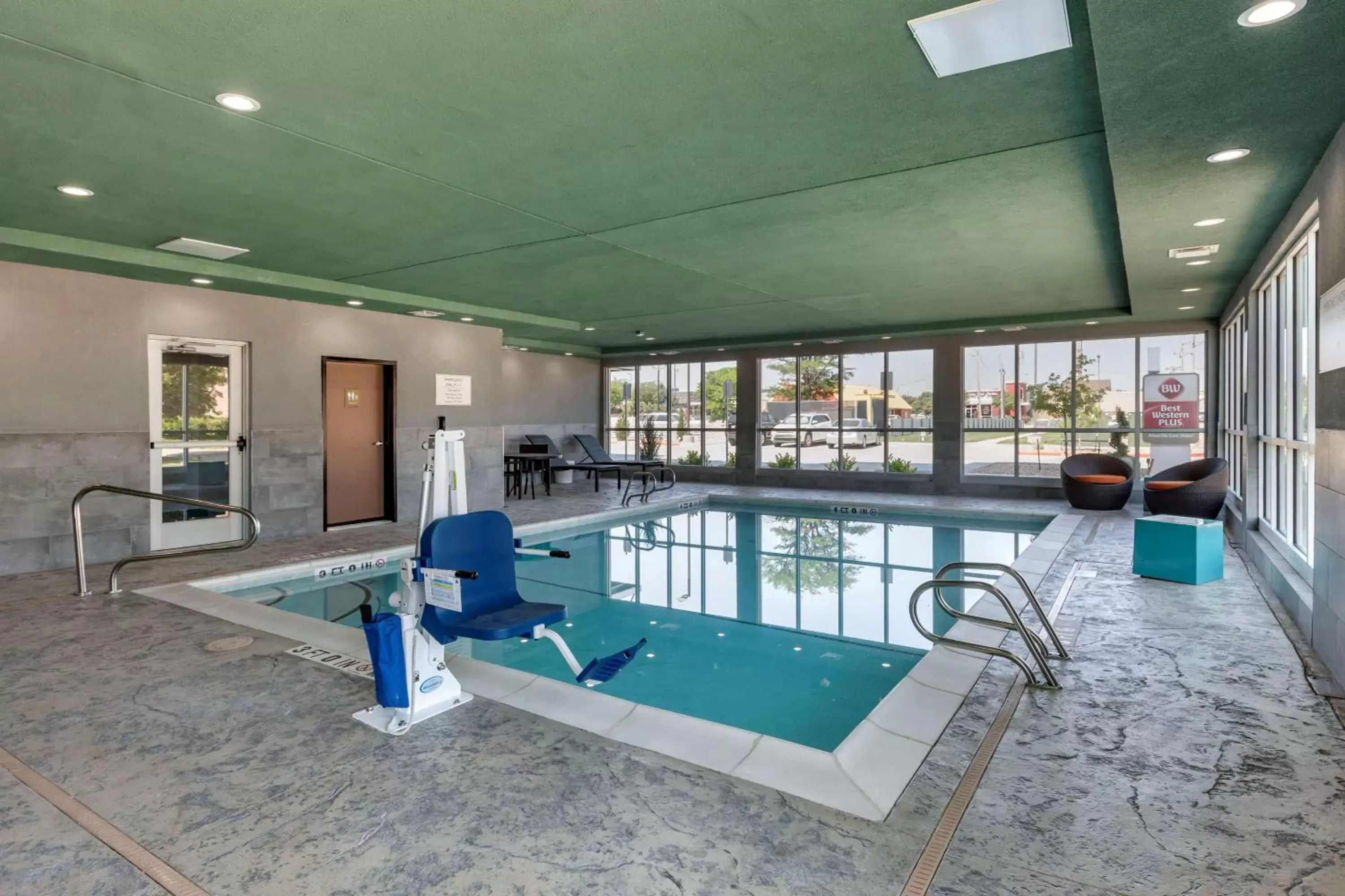Pool view, Swimming Pool in Best Western Plus Amarillo East Hotel