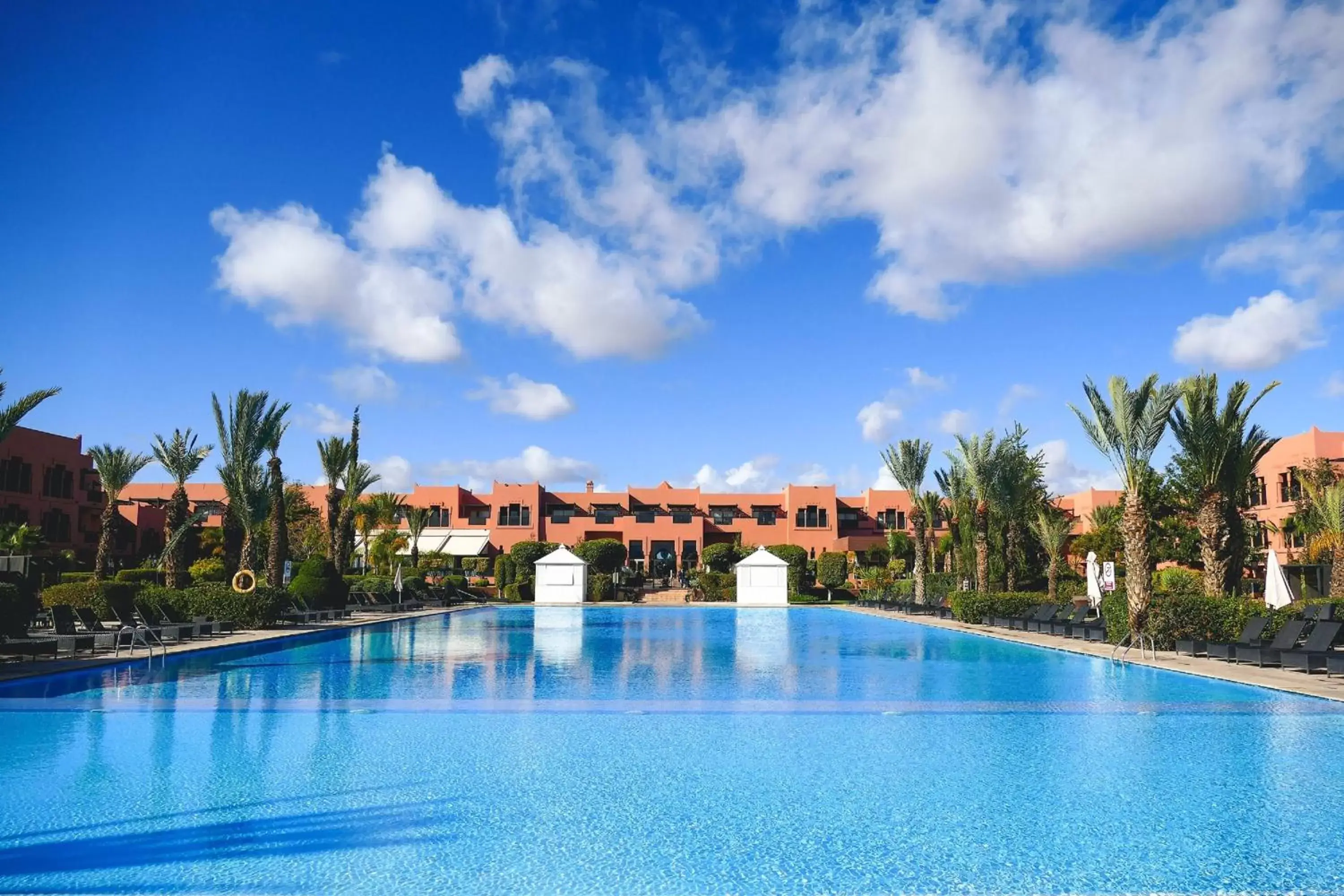 Swimming Pool in Kenzi Menara Palace & Resort