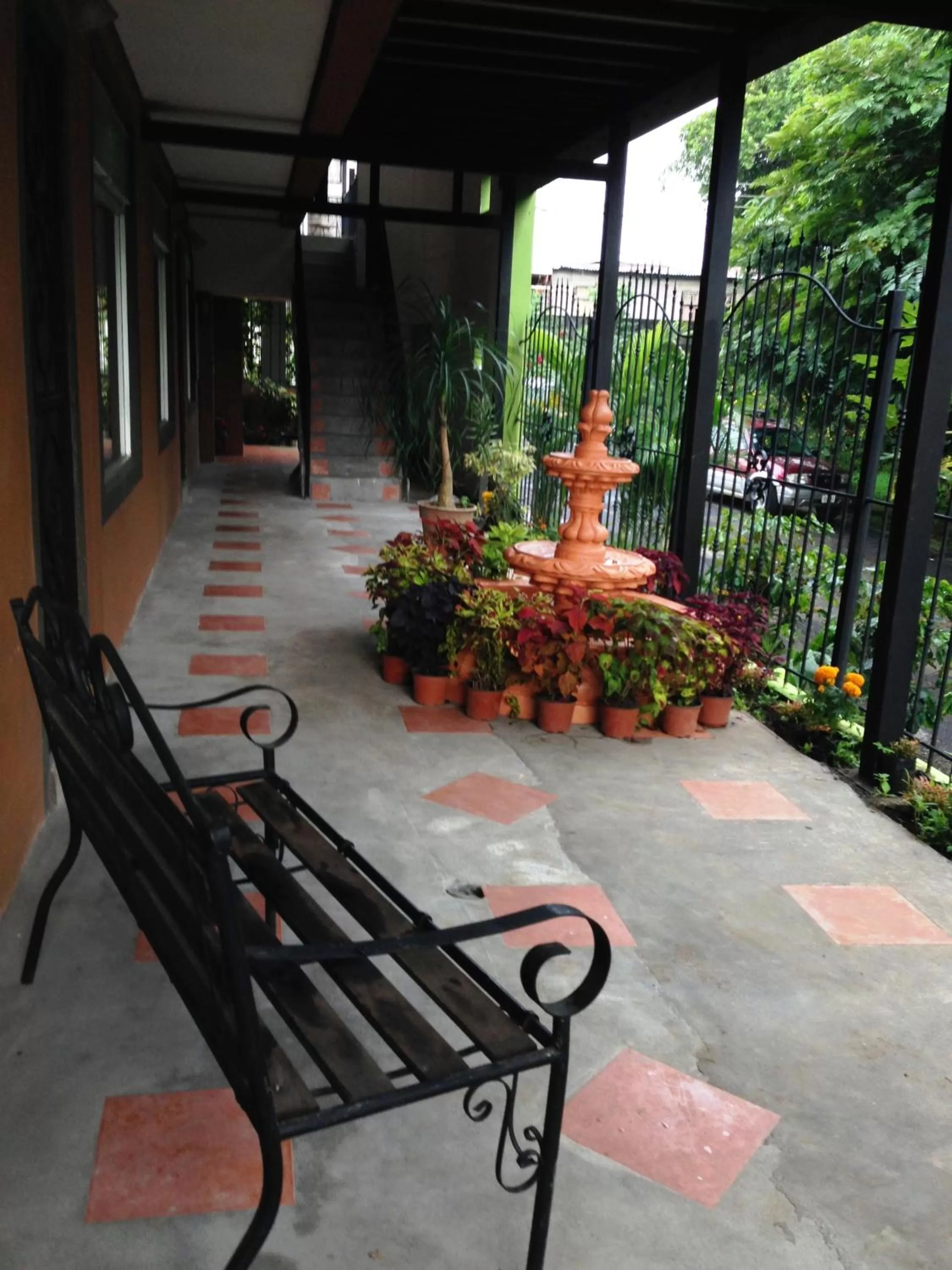 Facade/entrance in Melrost Airport Bed & Breakfast