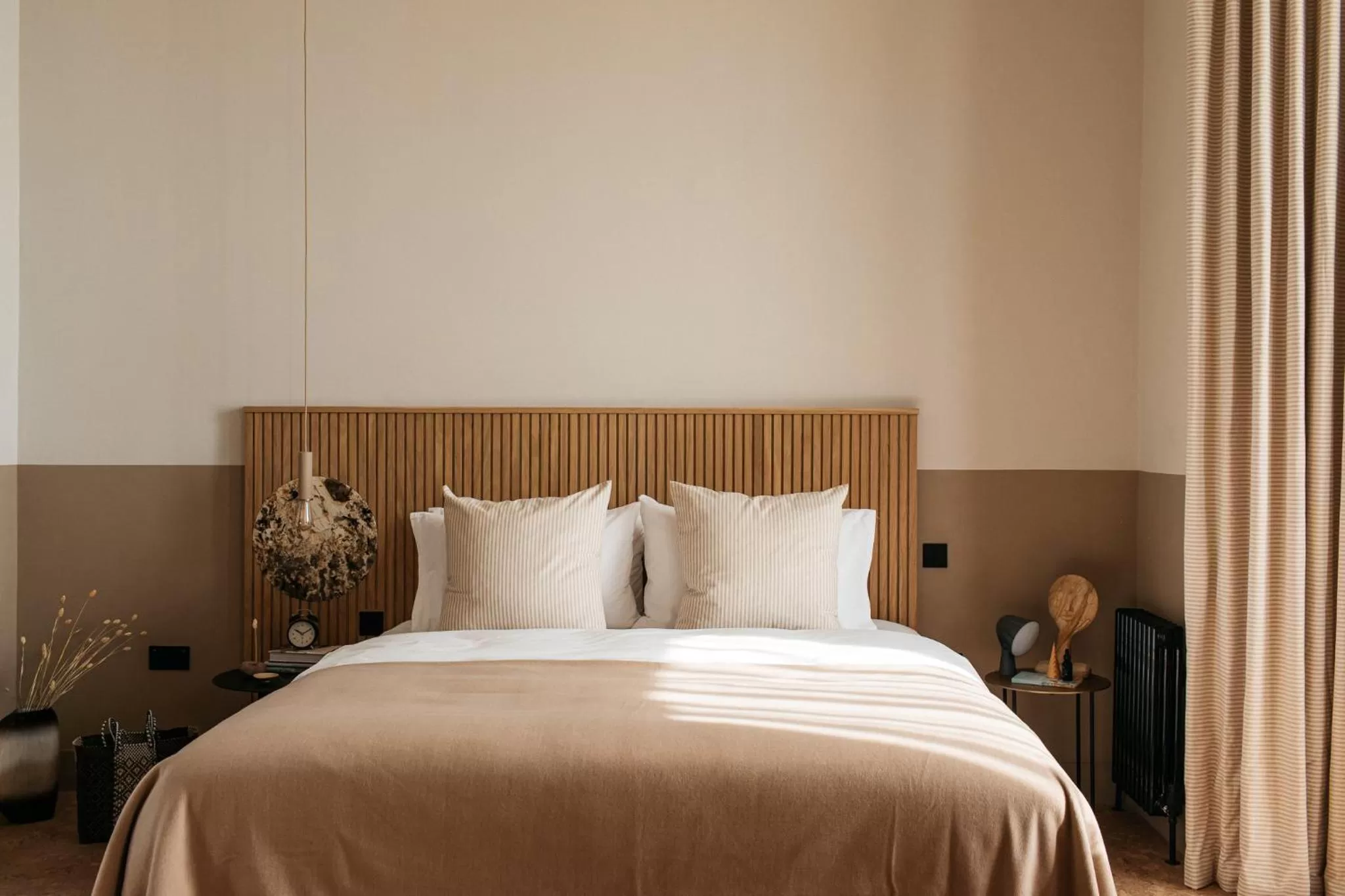 Bedroom in Port Hotel