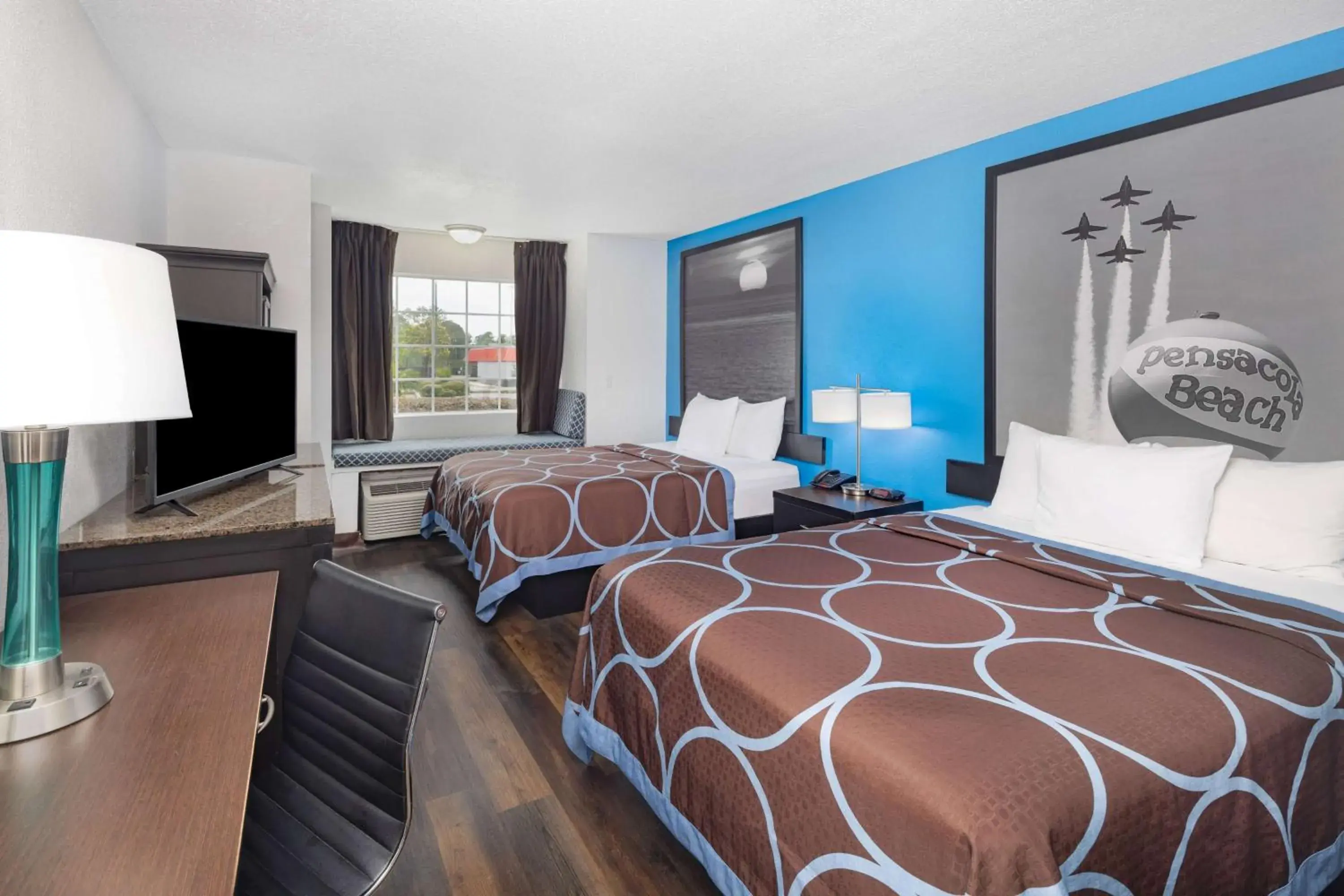 Photo of the whole room, Bed in Super 8 by Wyndham Pensacola Photo of the whole room, Bed in Super 8 by Wyndham Pensacola