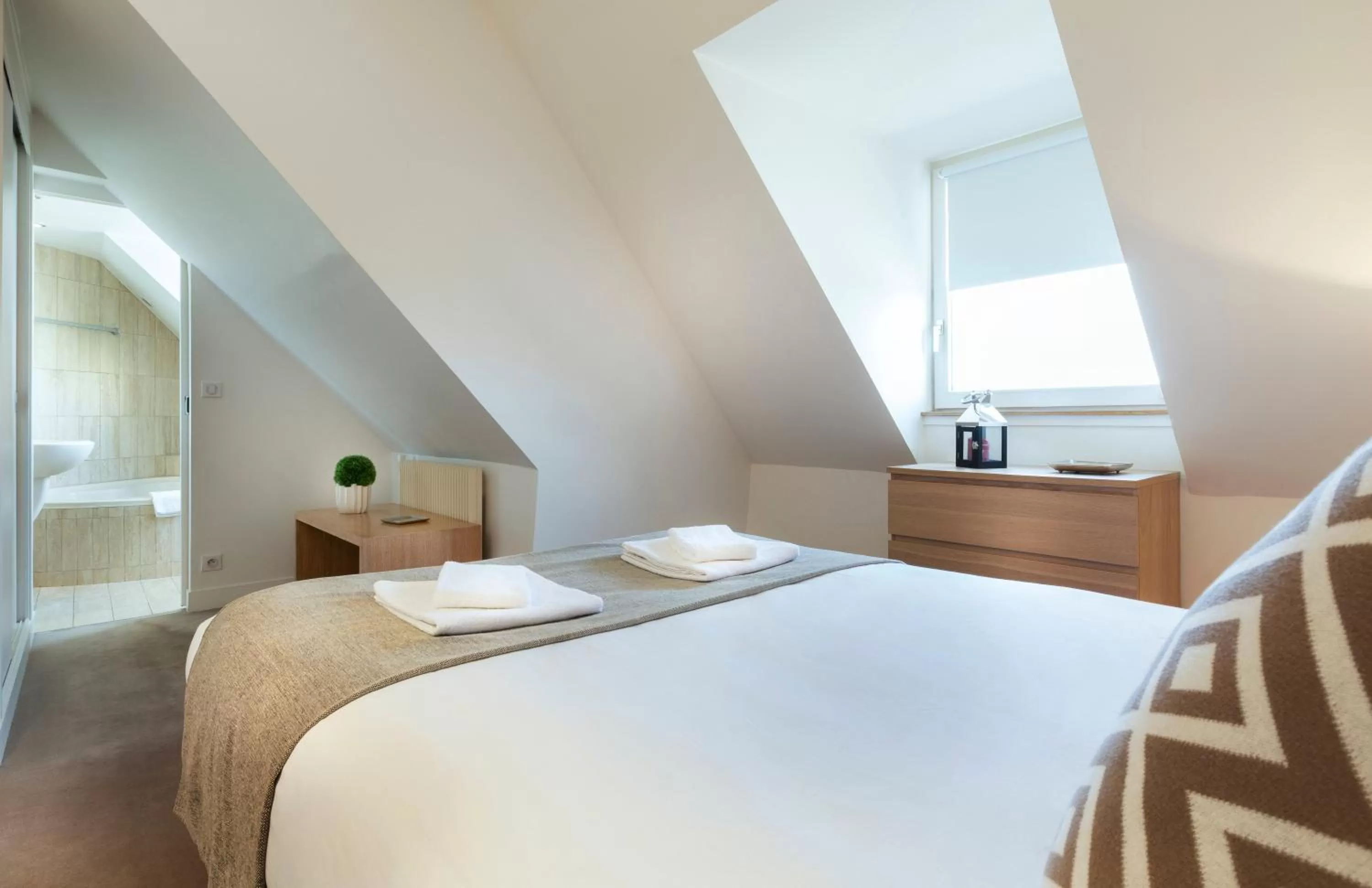 Bedroom, Bed in Résidence Charles Floquet