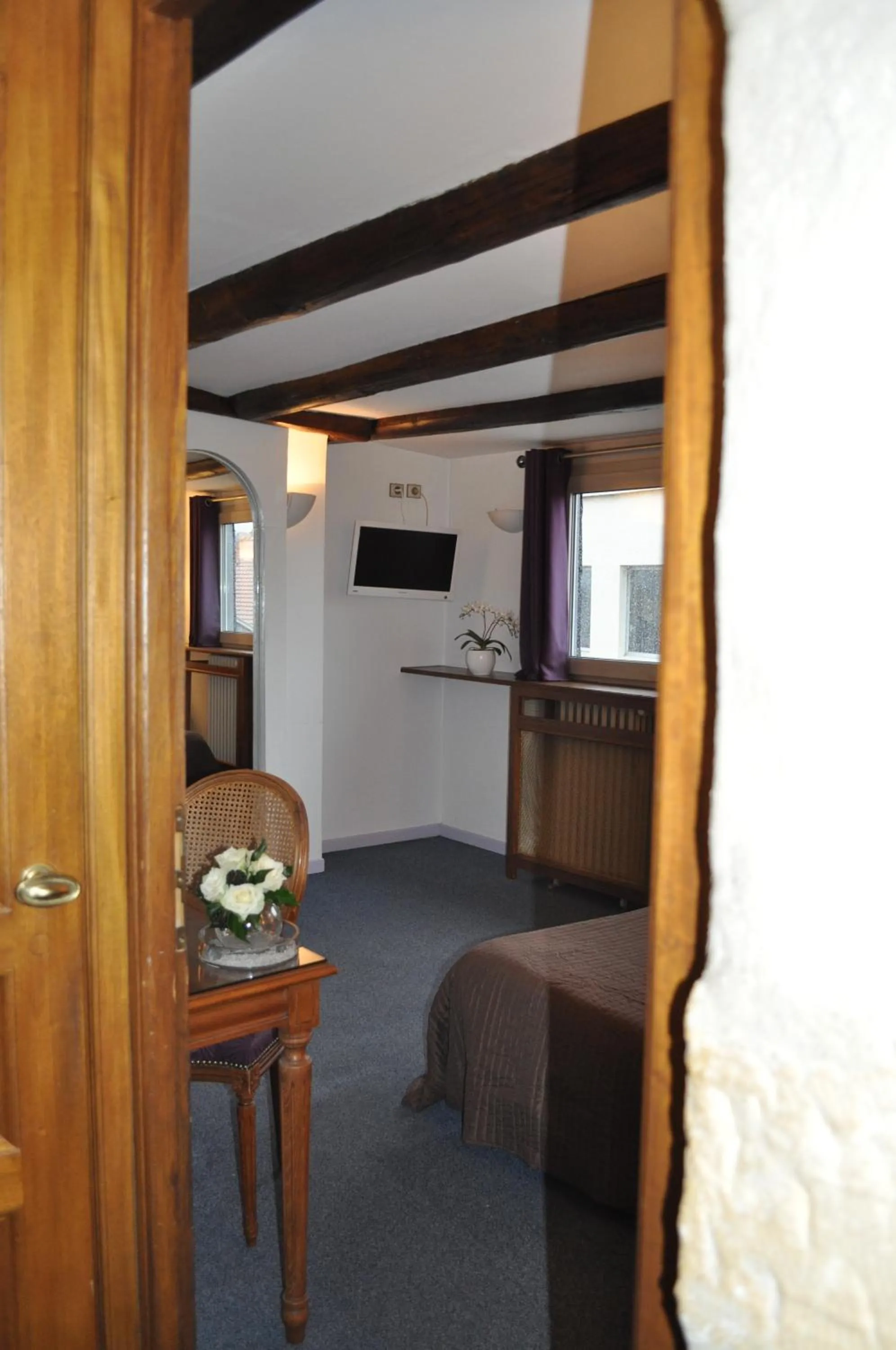 Decorative detail in Hôtel du Centre