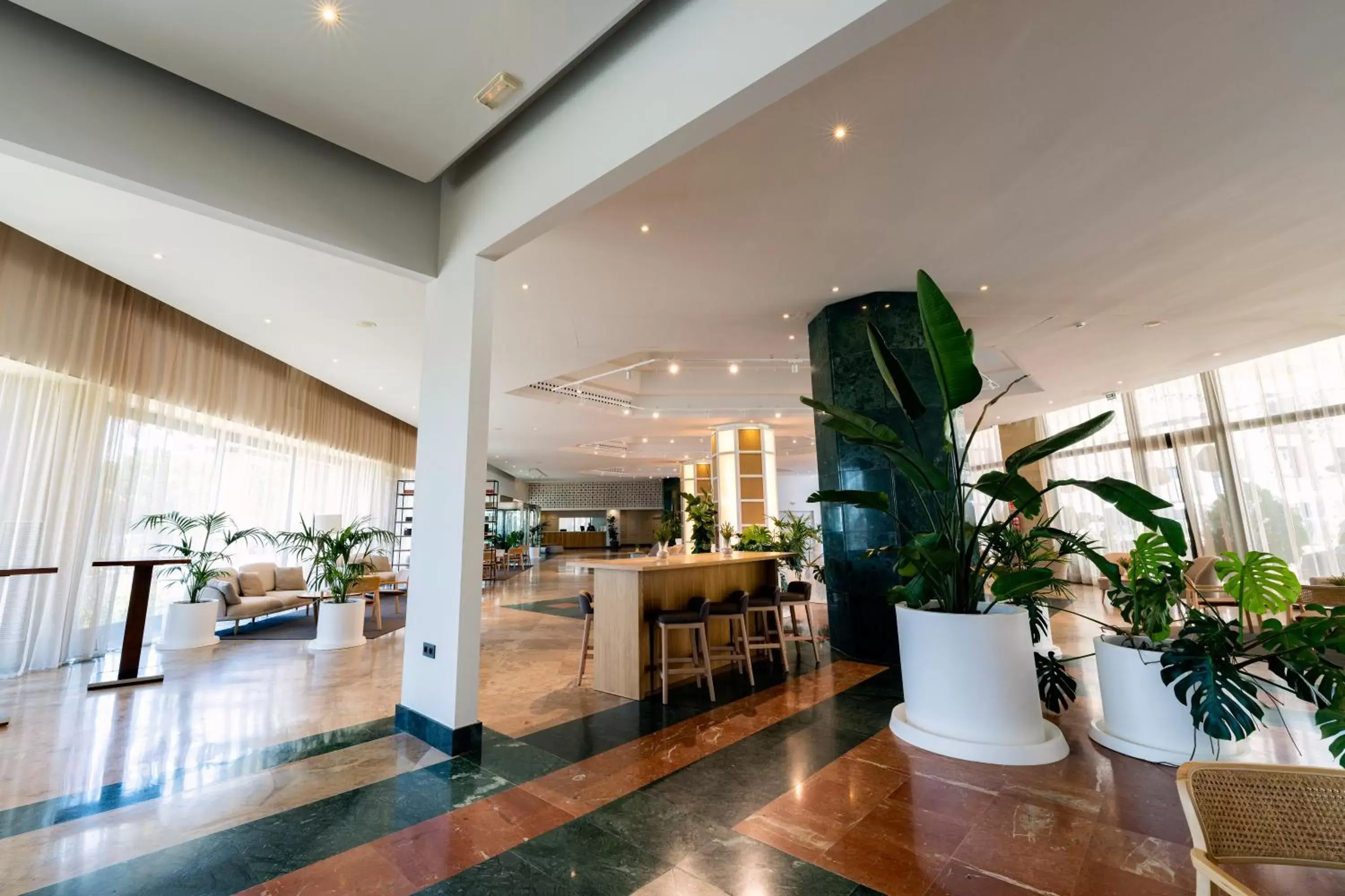 Lobby or reception, Restaurant/Places to Eat in Hotel Antequera Hills