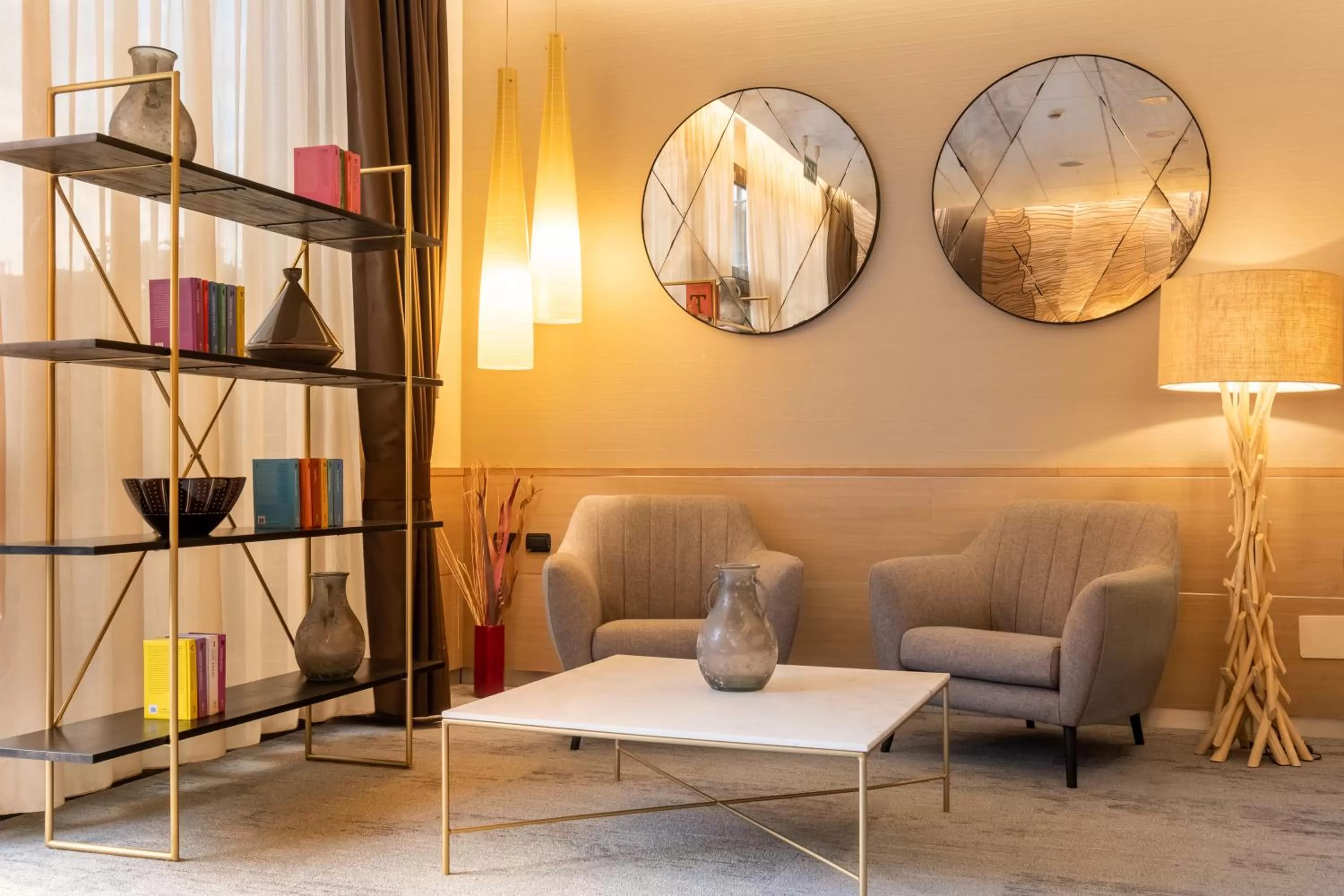 Lounge or bar in Savhotel Aemilia Bologna