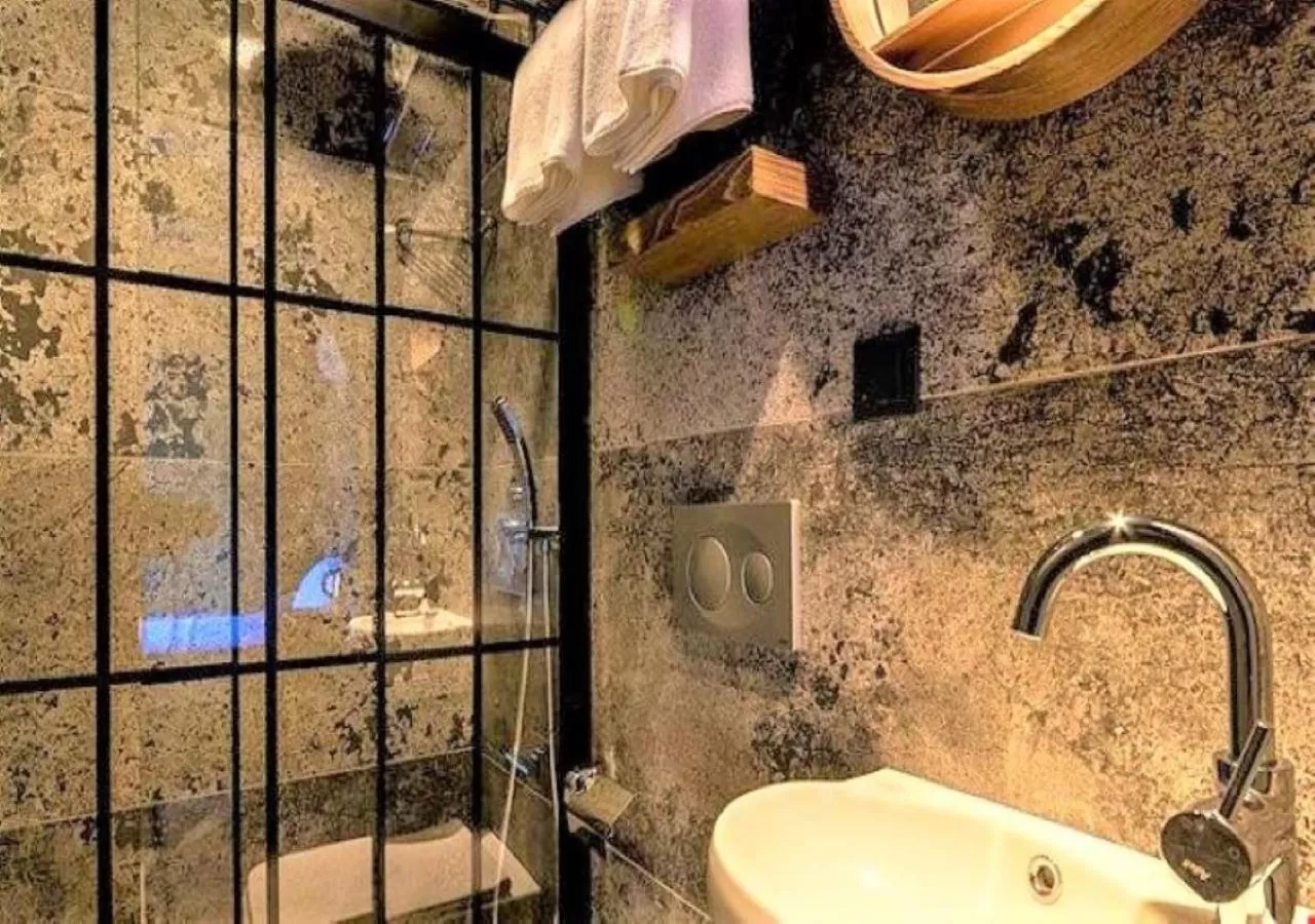 Bathroom in Sunset Hotel Marmaris