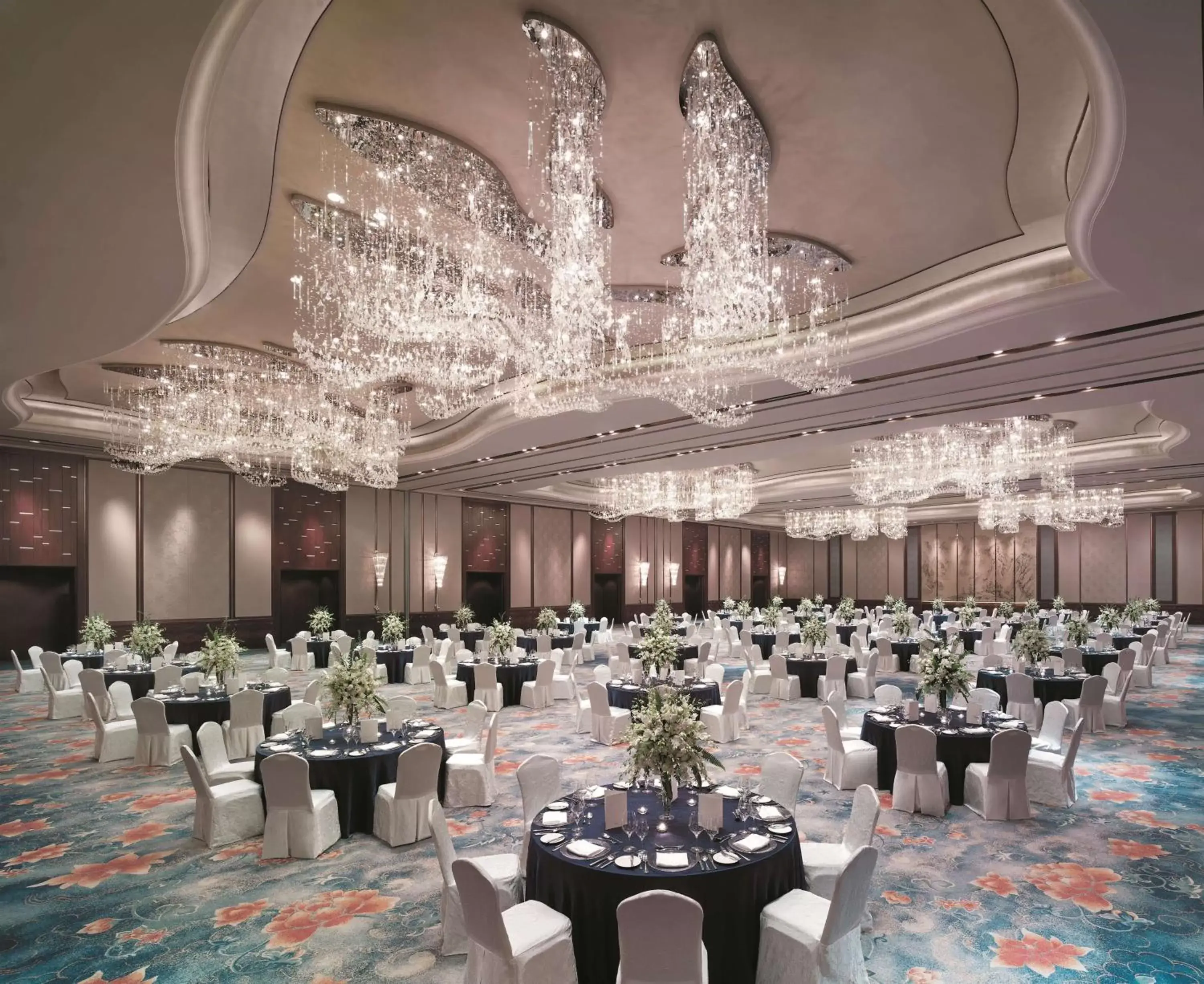 Banquet/Function facilities, Banquet Facilities in Shangri-La Qingdao - May Fourth Square