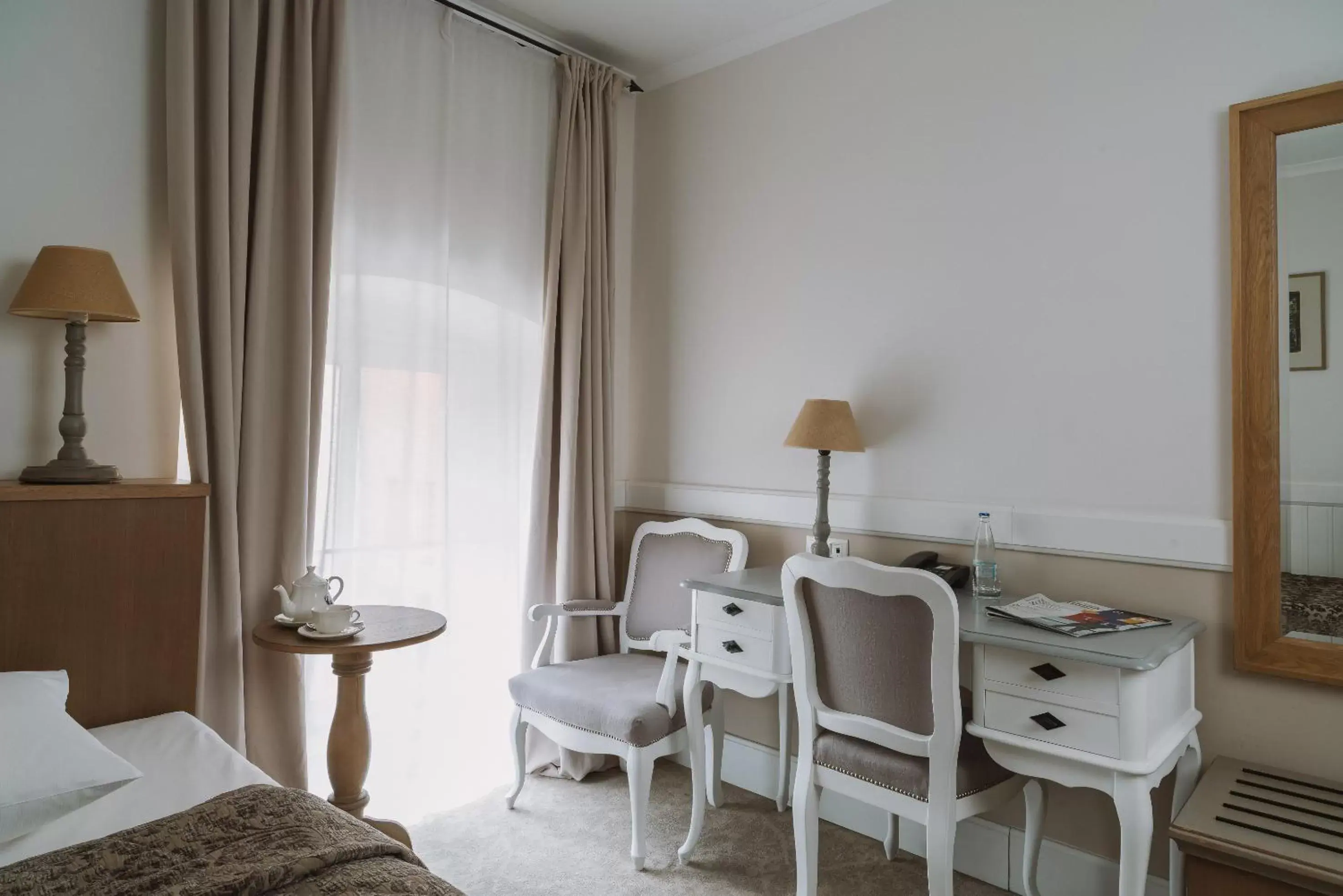 Seating area, Bed in Art Hotel Seating area, Bed in Art Hotel