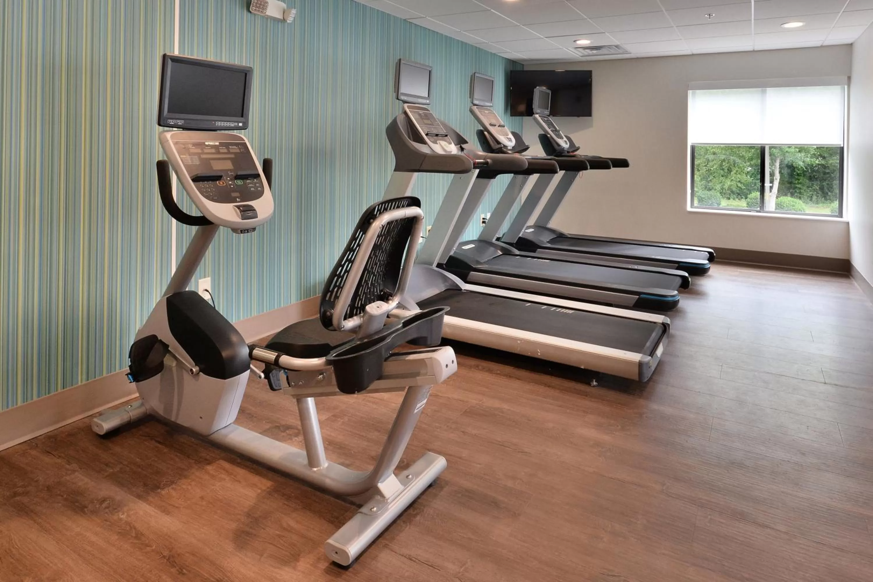 Fitness centre/facilities in Holiday Inn Express Raleigh-Durham Airport by IHG