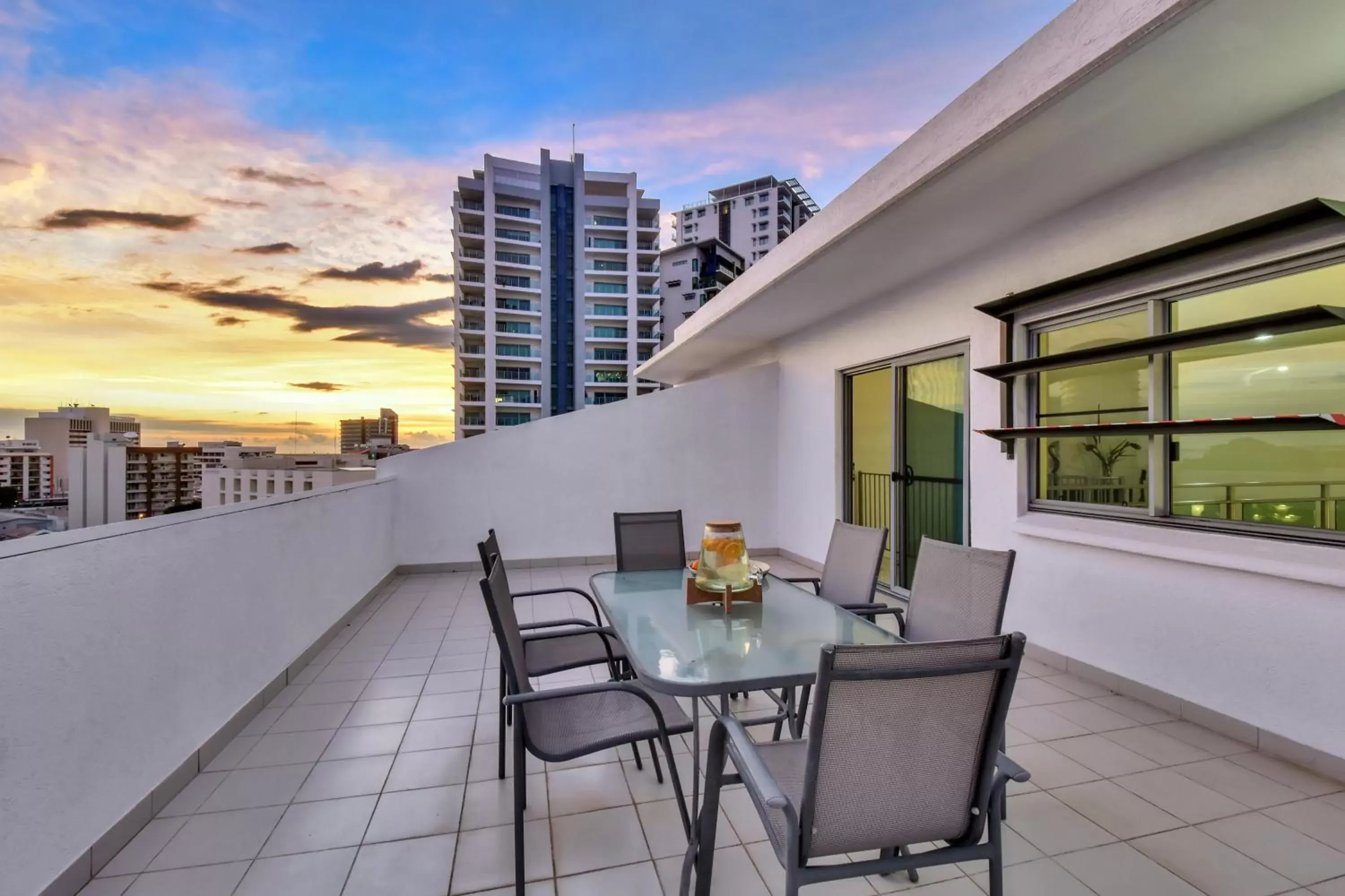 Balcony/Terrace in Argus Apartments Darwin