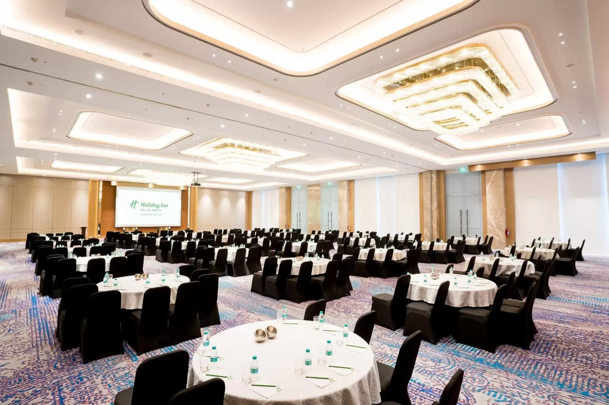 Banquet/Function facilities, Banquet Facilities in Holiday Inn Lucknow Airport, an IHG Hotel