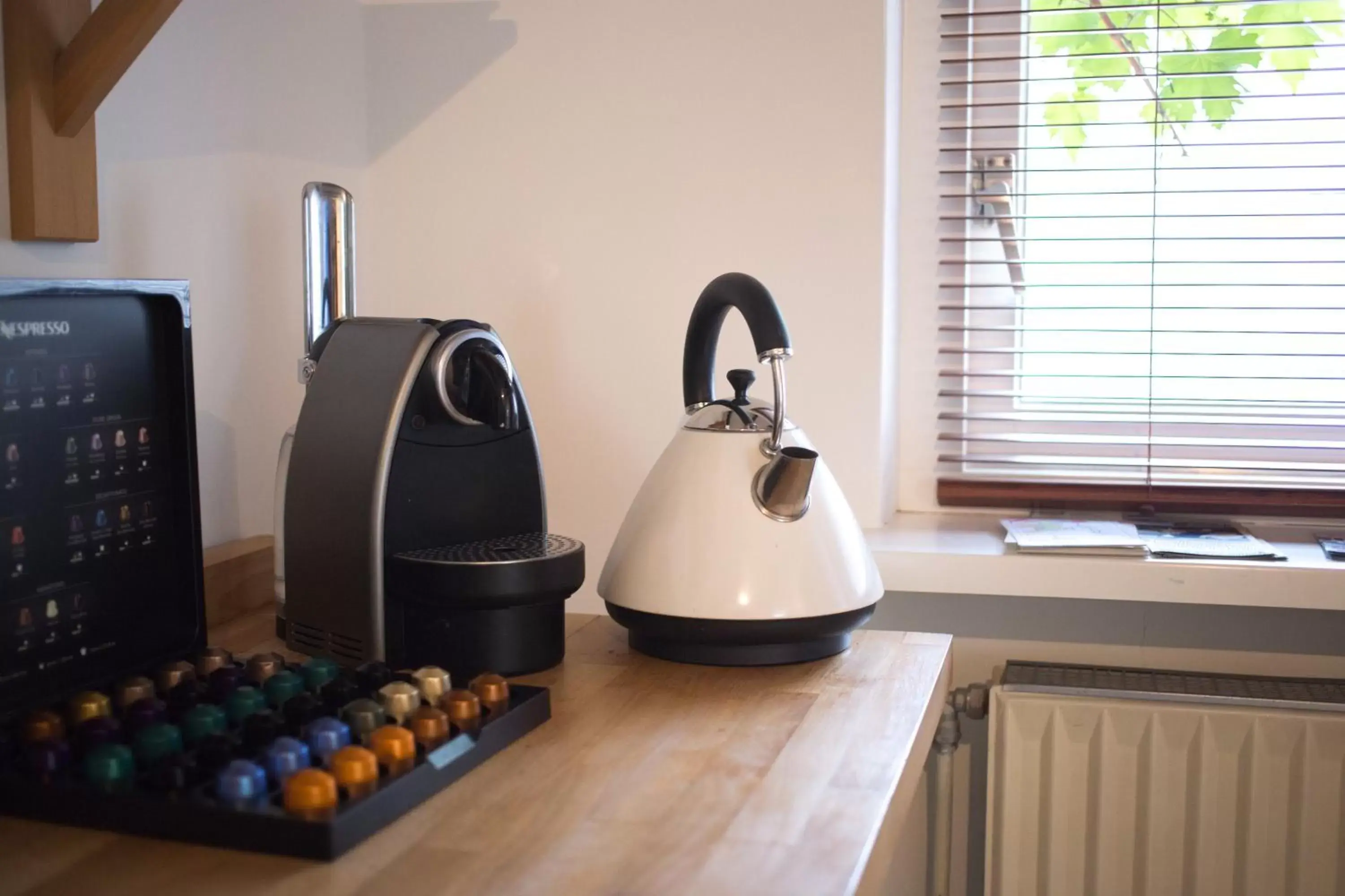 Coffee/tea facilities in Bed and Breakfast Hattem