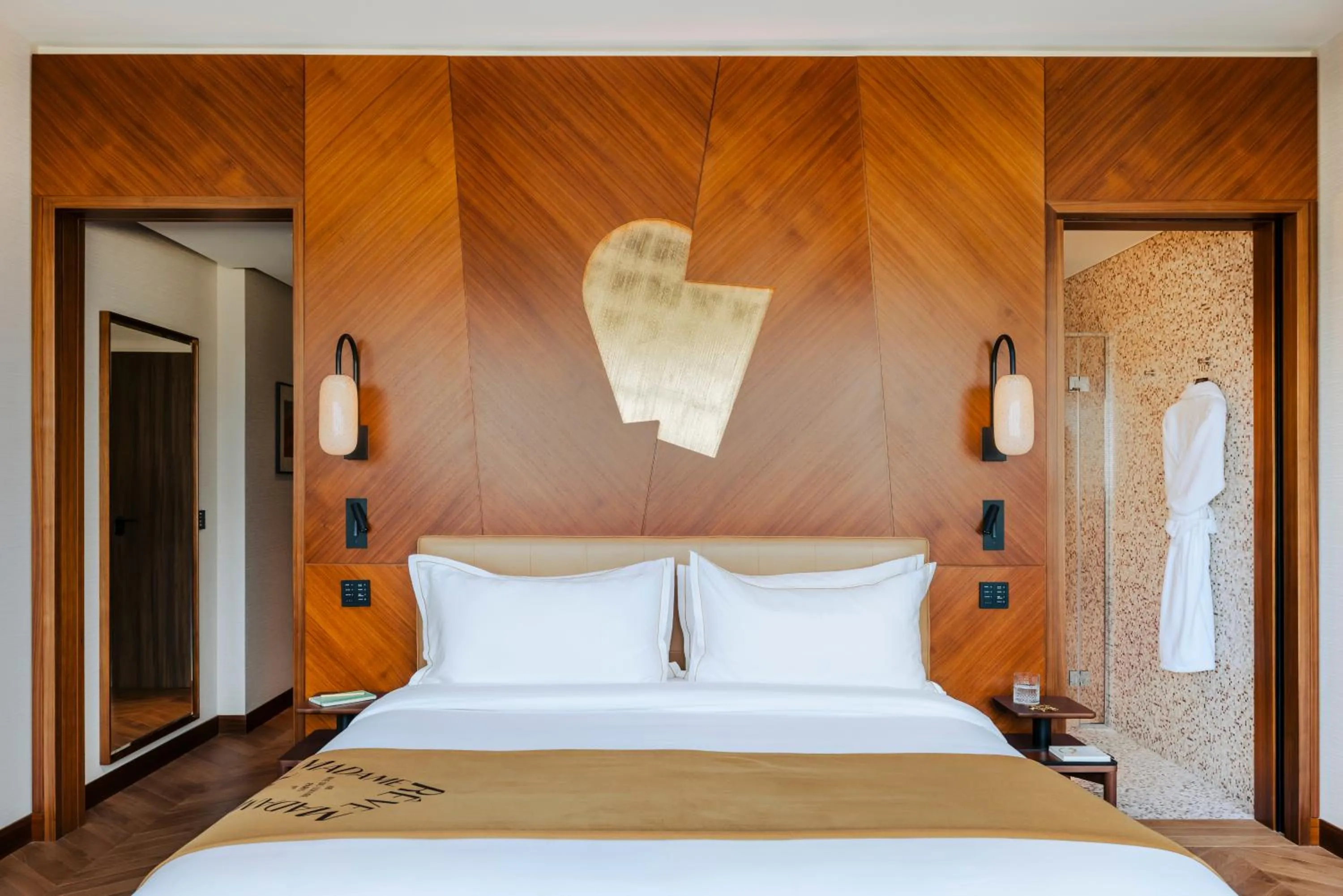 Bedroom, Bed in Hôtel Madame Rêve