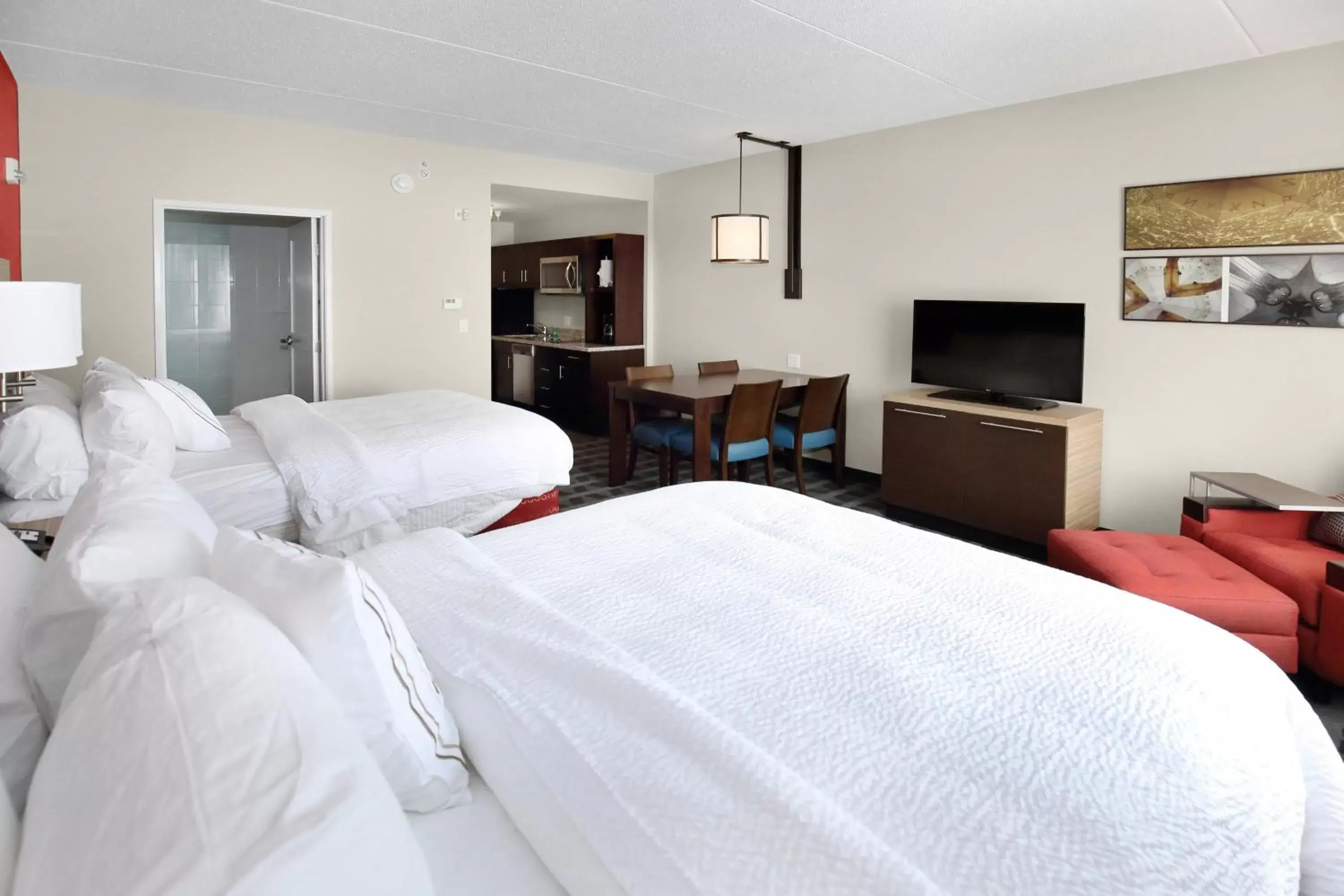 Photo of the whole room, Bed in TownePlace Suites by Marriott Grove City Mercer/Outlets