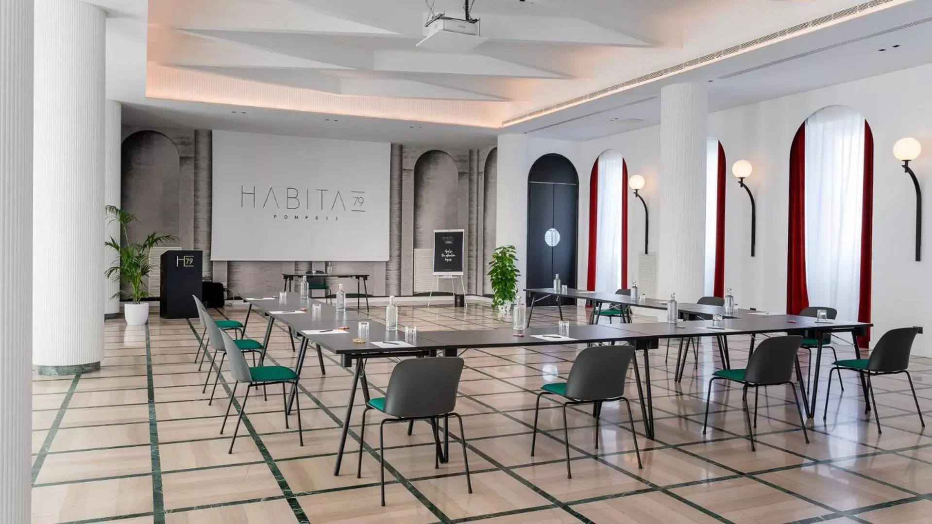 Meeting/conference room in Habita79 Pompeii - MGallery