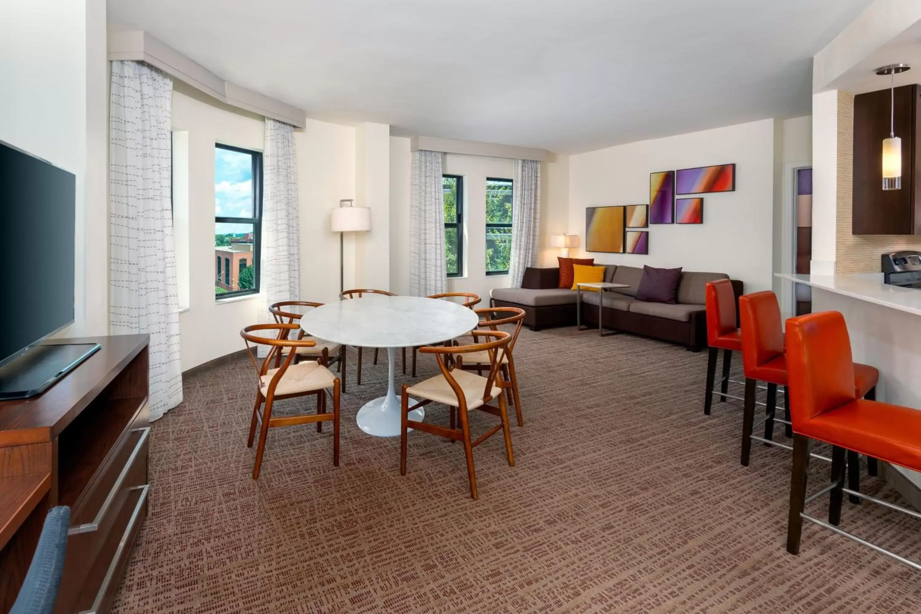 Living room in Residence Inn by Marriott Charlottesville Downtown