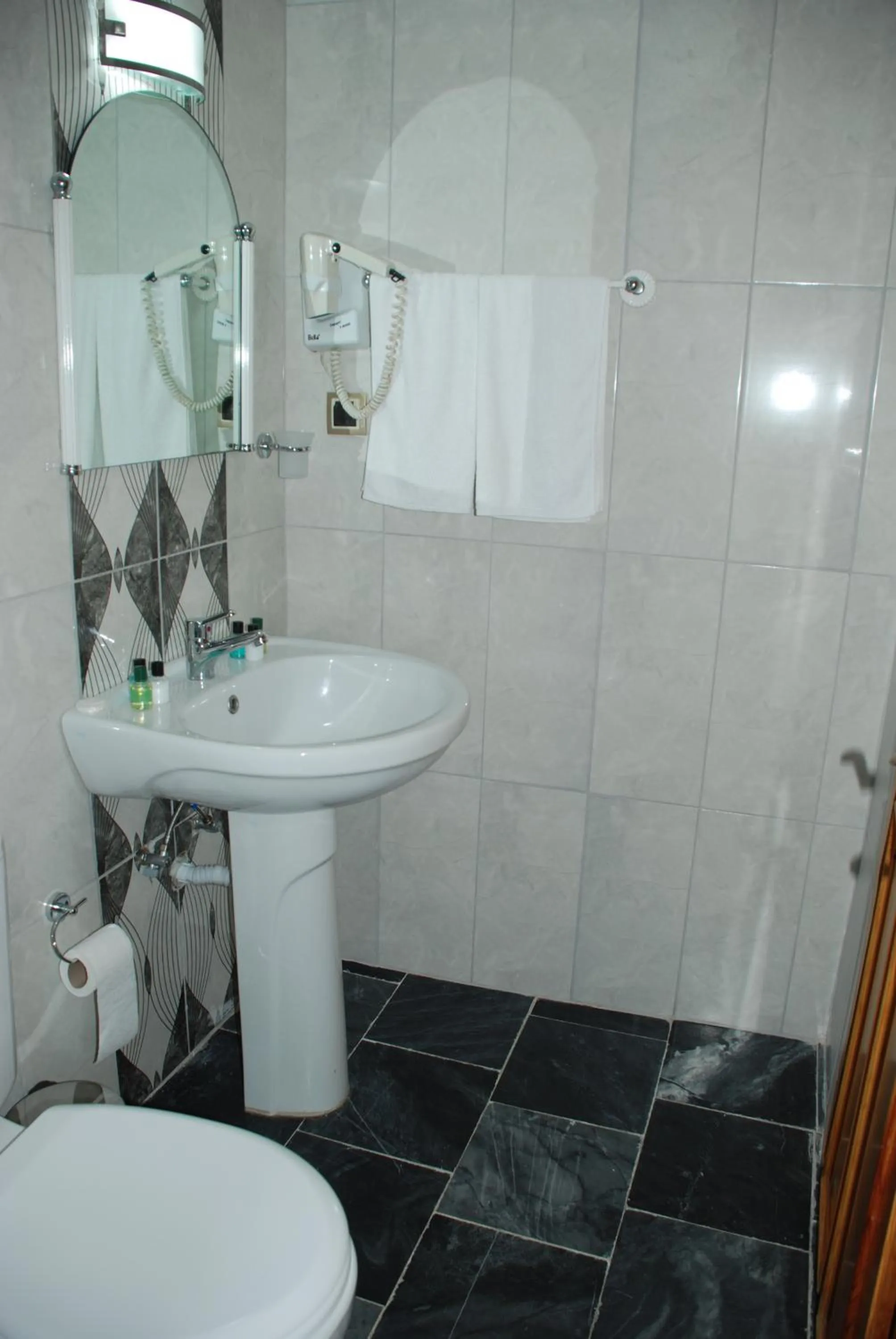 Shower in Urcu Hotel