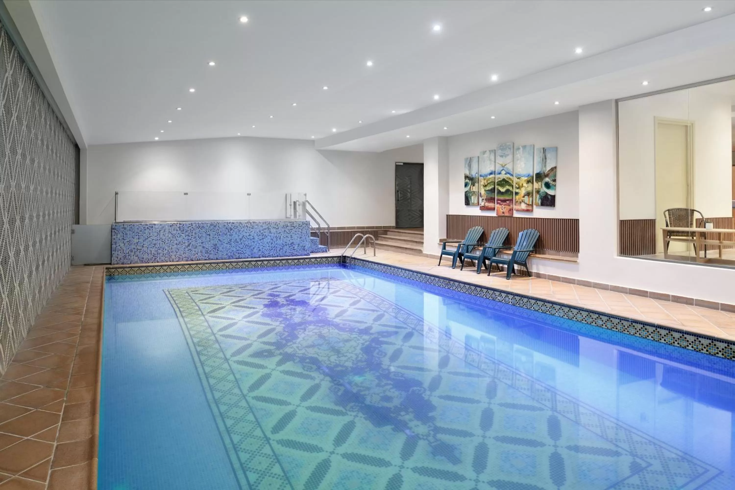 Swimming pool in Crowne Plaza Riyadh Al Waha by IHG