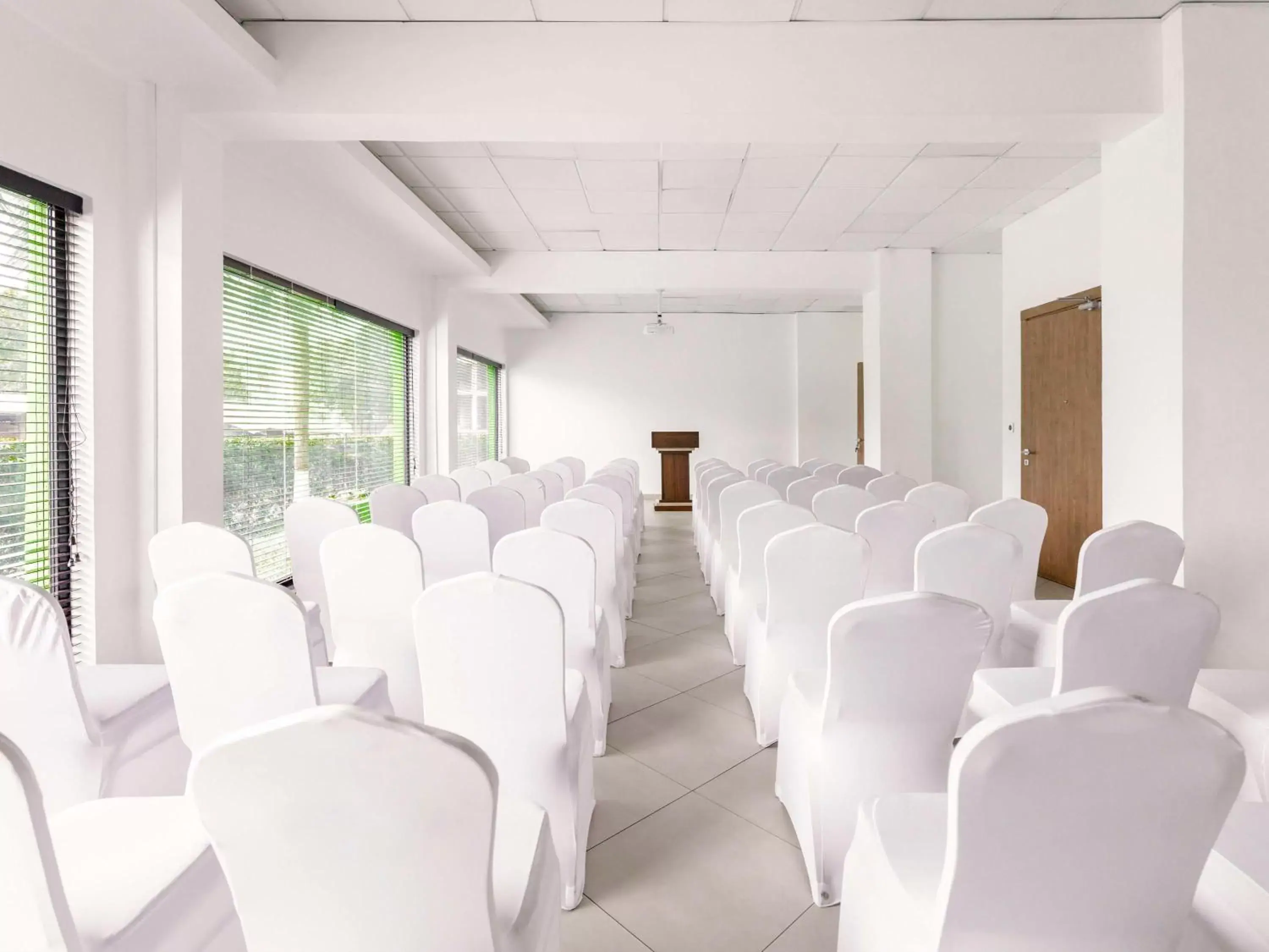 Meeting/conference room in Ibis Styles Accra Airport