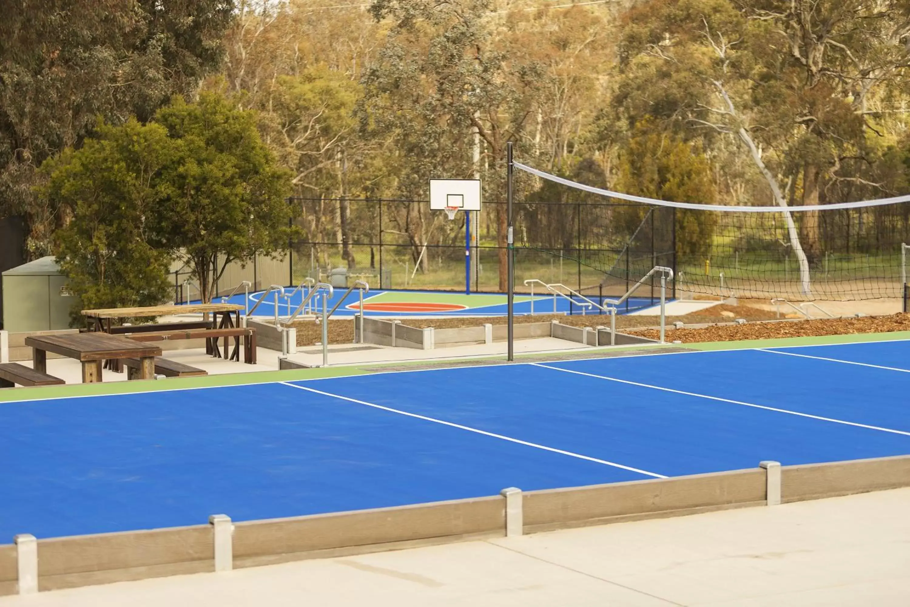 Area and facilities, Tennis/Squash in Alivio Tourist Park Canberra