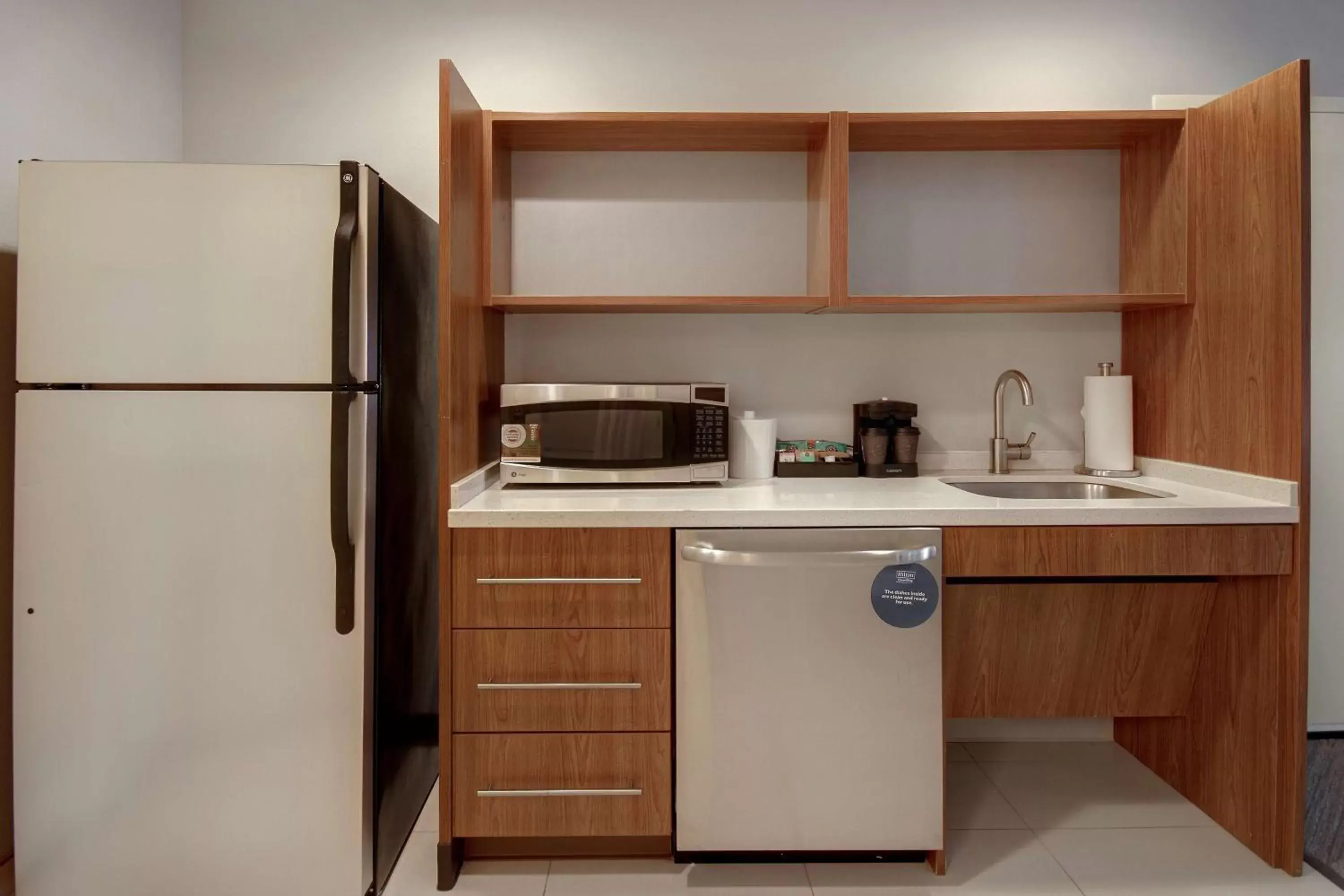 Kitchen or kitchenette, Kitchen/Kitchenette in Home2 Suites Dallas-Frisco