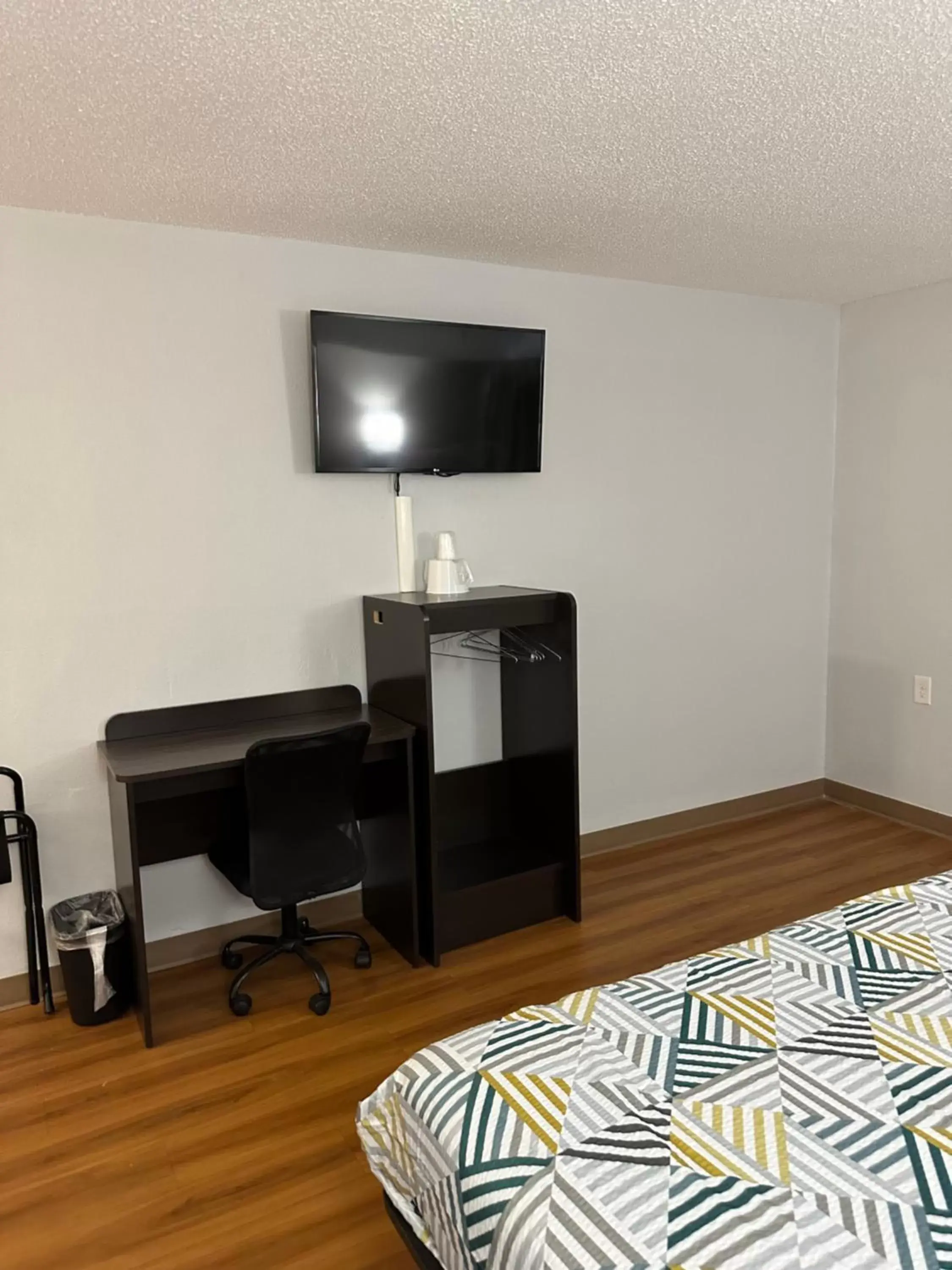 TV/Entertainment Center in Motel 6-Greensboro, NC - Airport