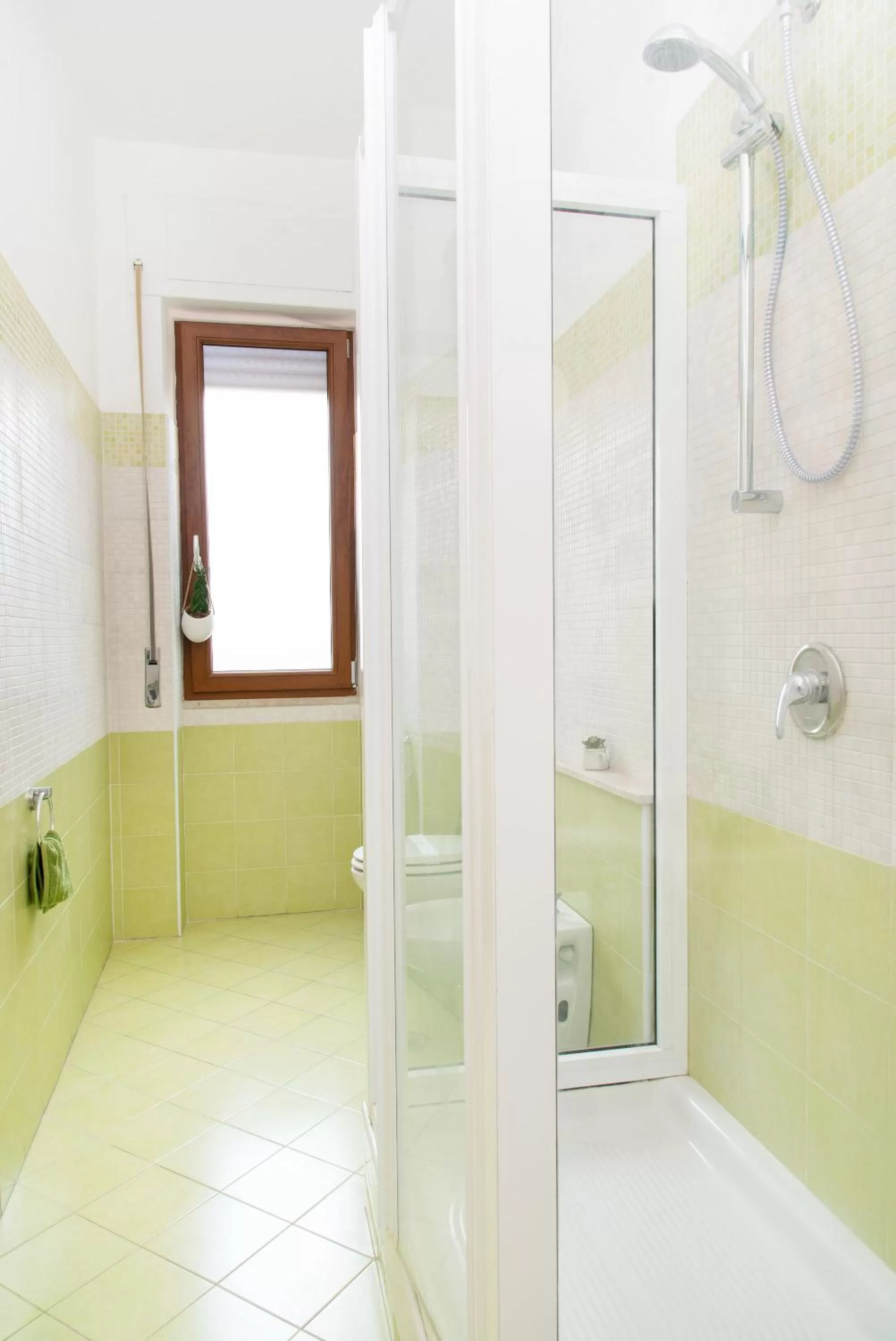 Shower, Bathroom in B&B Stanza Tasso