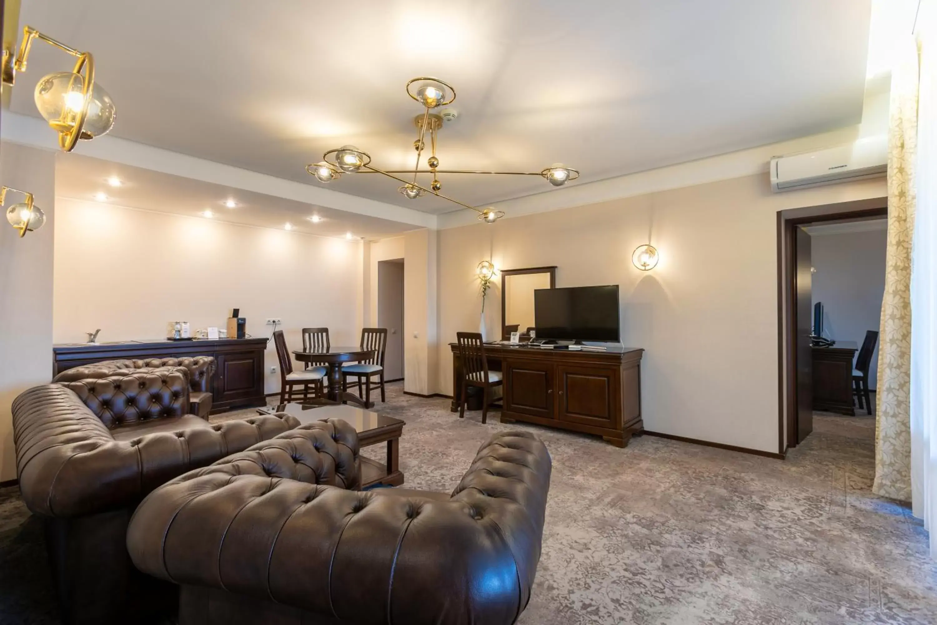 Living room, Seating Area in Alpin Resort Hotel