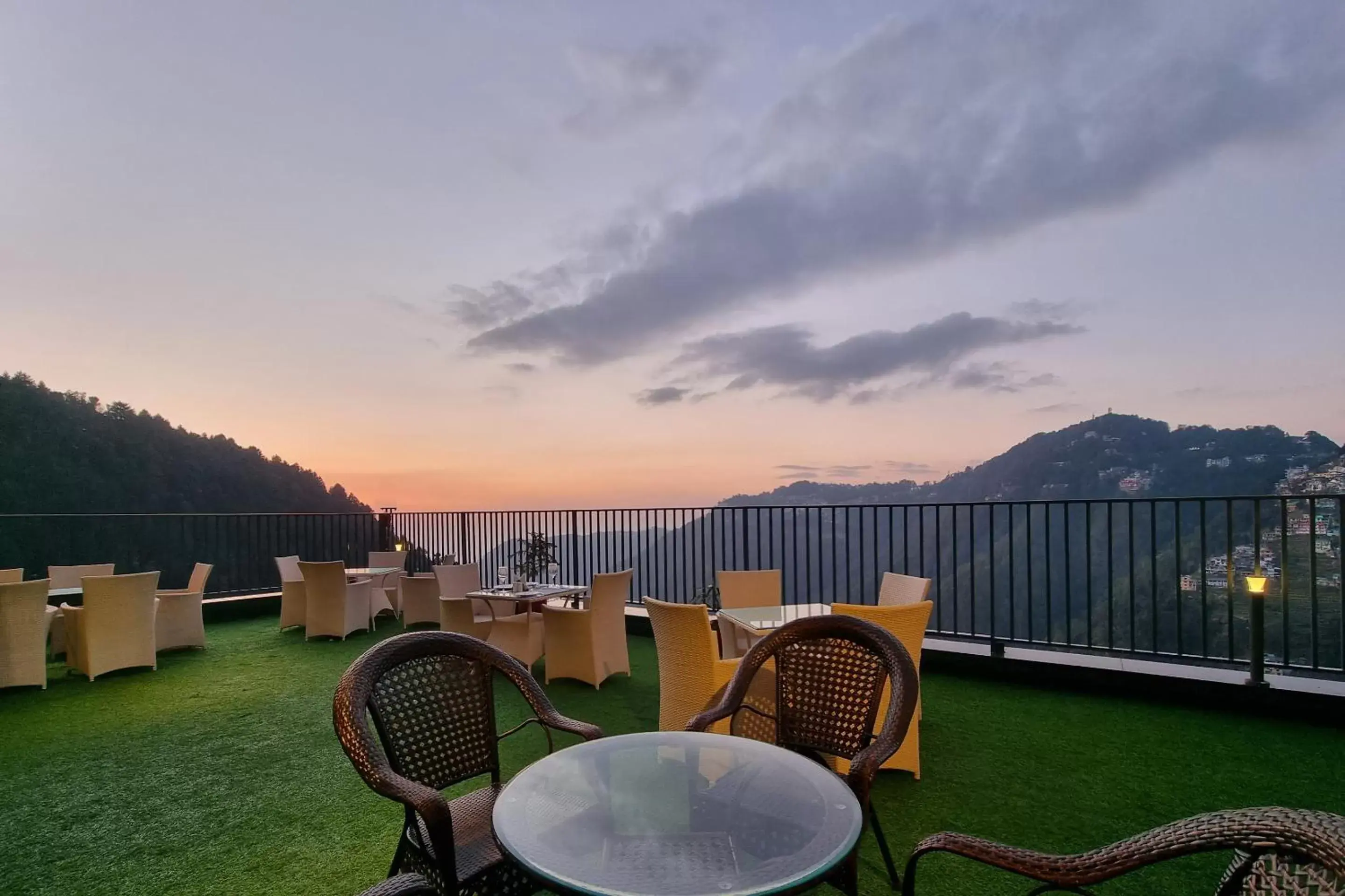 Balcony/Terrace in Best Western Dalhousie