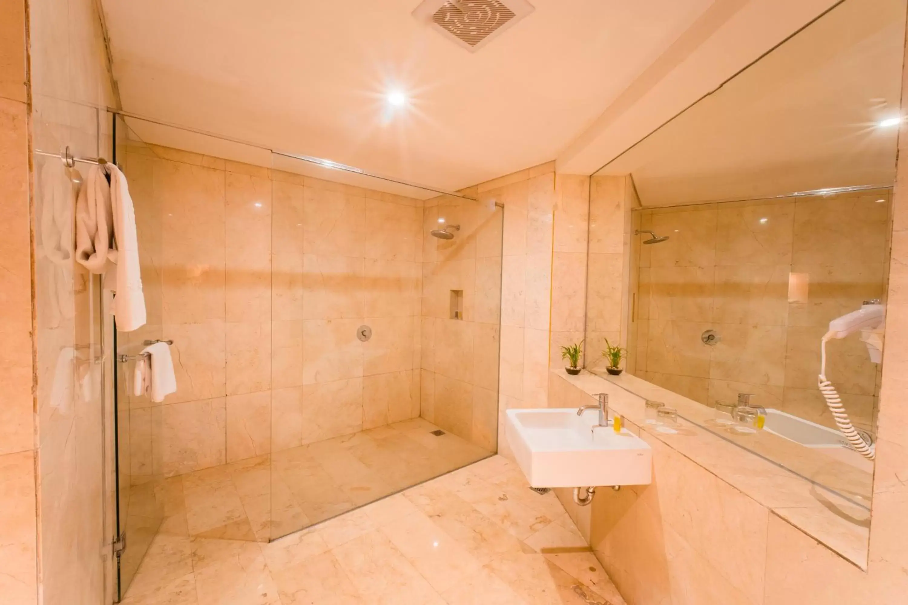 Bathroom in Grand Jatra Hotel Balikpapan