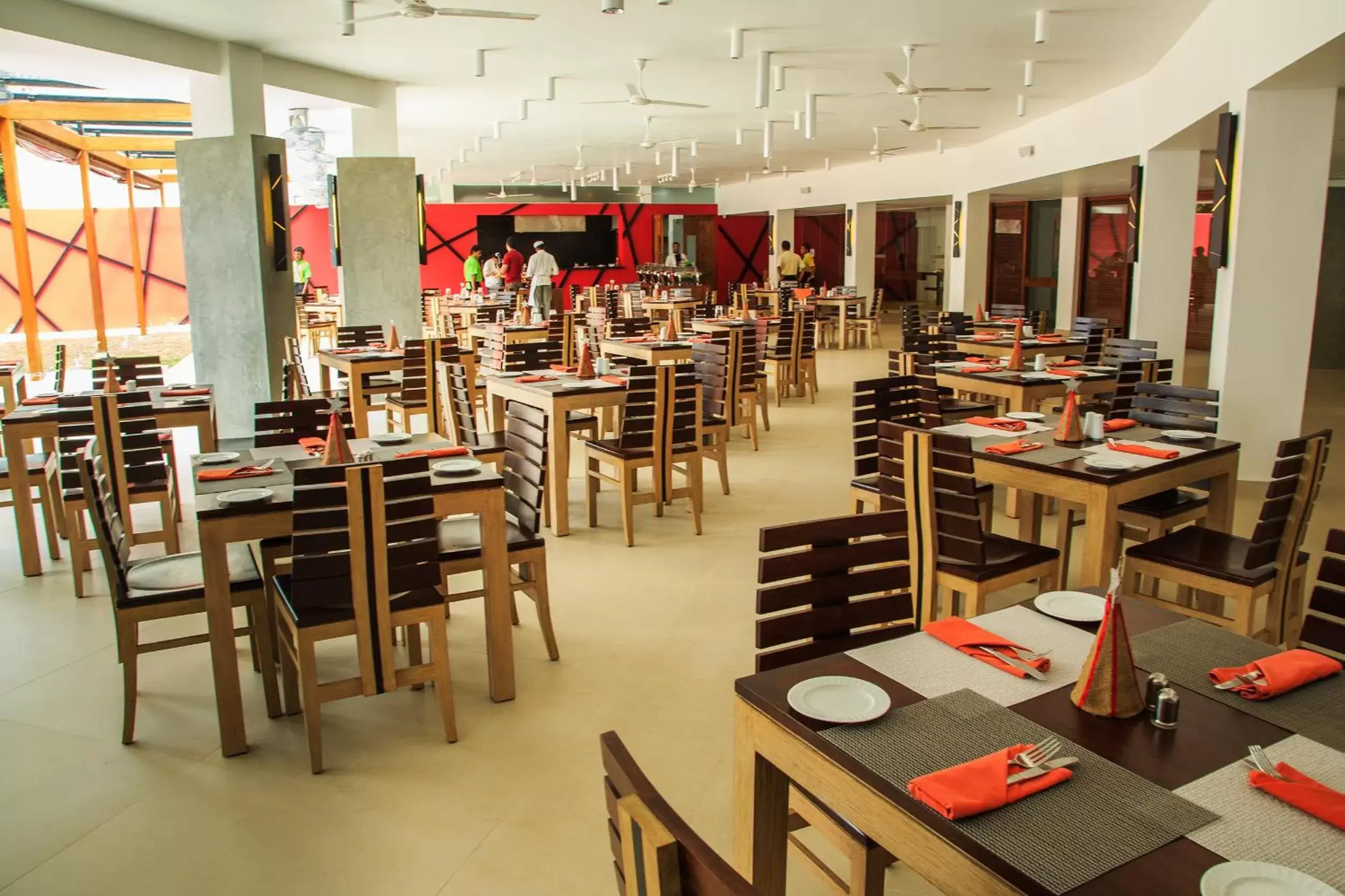 Restaurant/places to eat in Camelot Beach Hotel Restaurant/places to eat in Camelot Beach Hotel