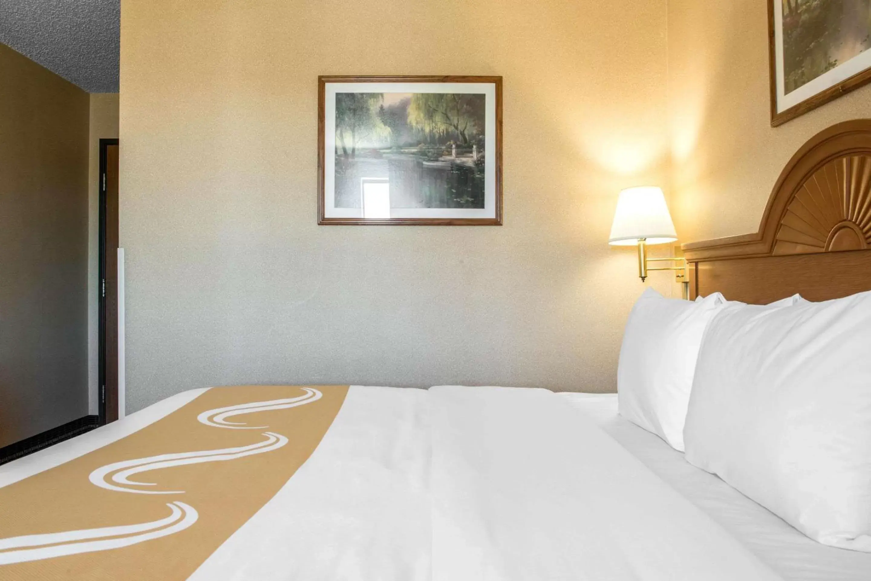 Photo of the whole room, Bed in Quality Inn Meadville Photo of the whole room, Bed in Quality Inn Meadville