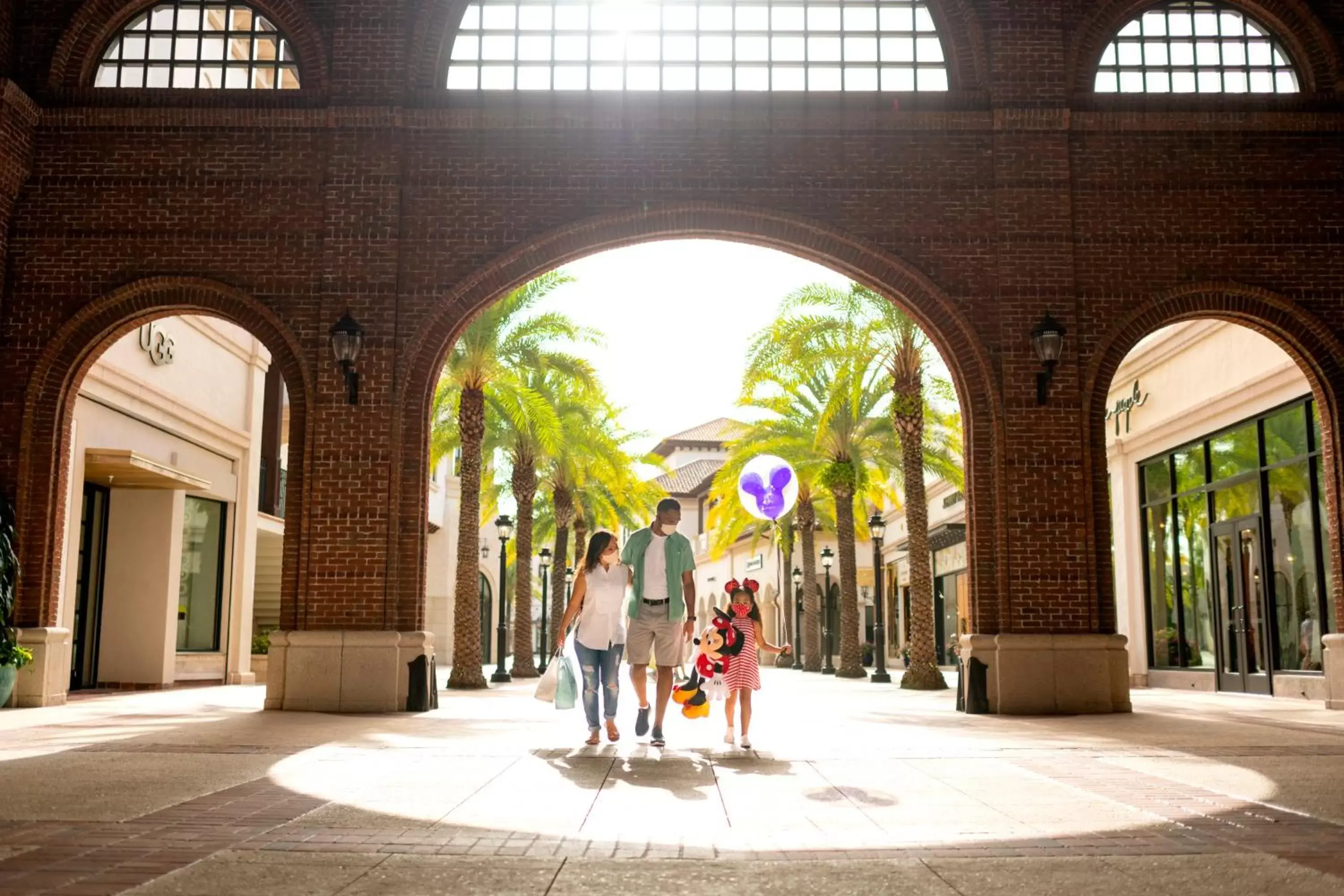 Nearby landmark, Facade/Entrance in Holiday Inn Orlando – Disney Springs™ Area, an IHG Hotel